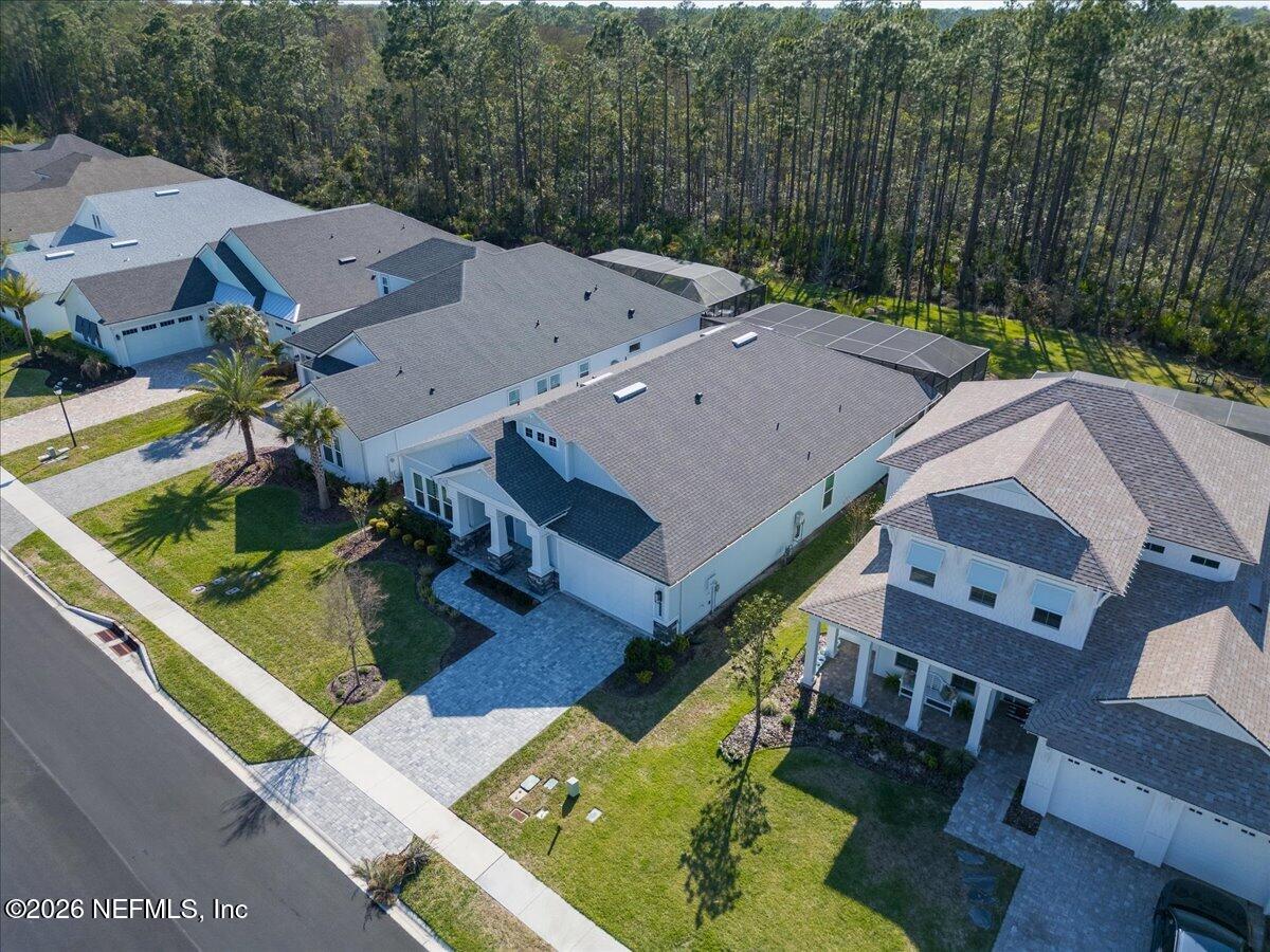 431 PALM CREST Drive