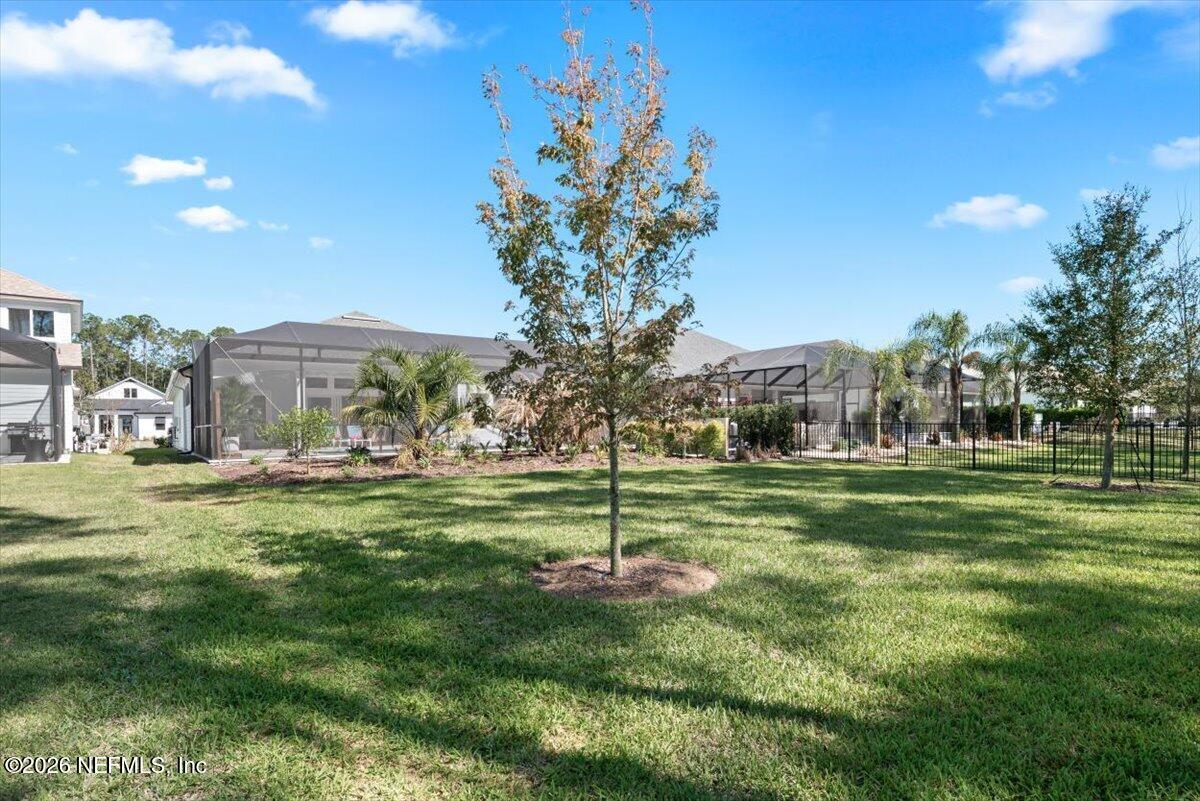 431 PALM CREST Drive