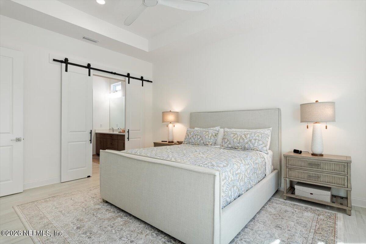 431 PALM CREST Drive