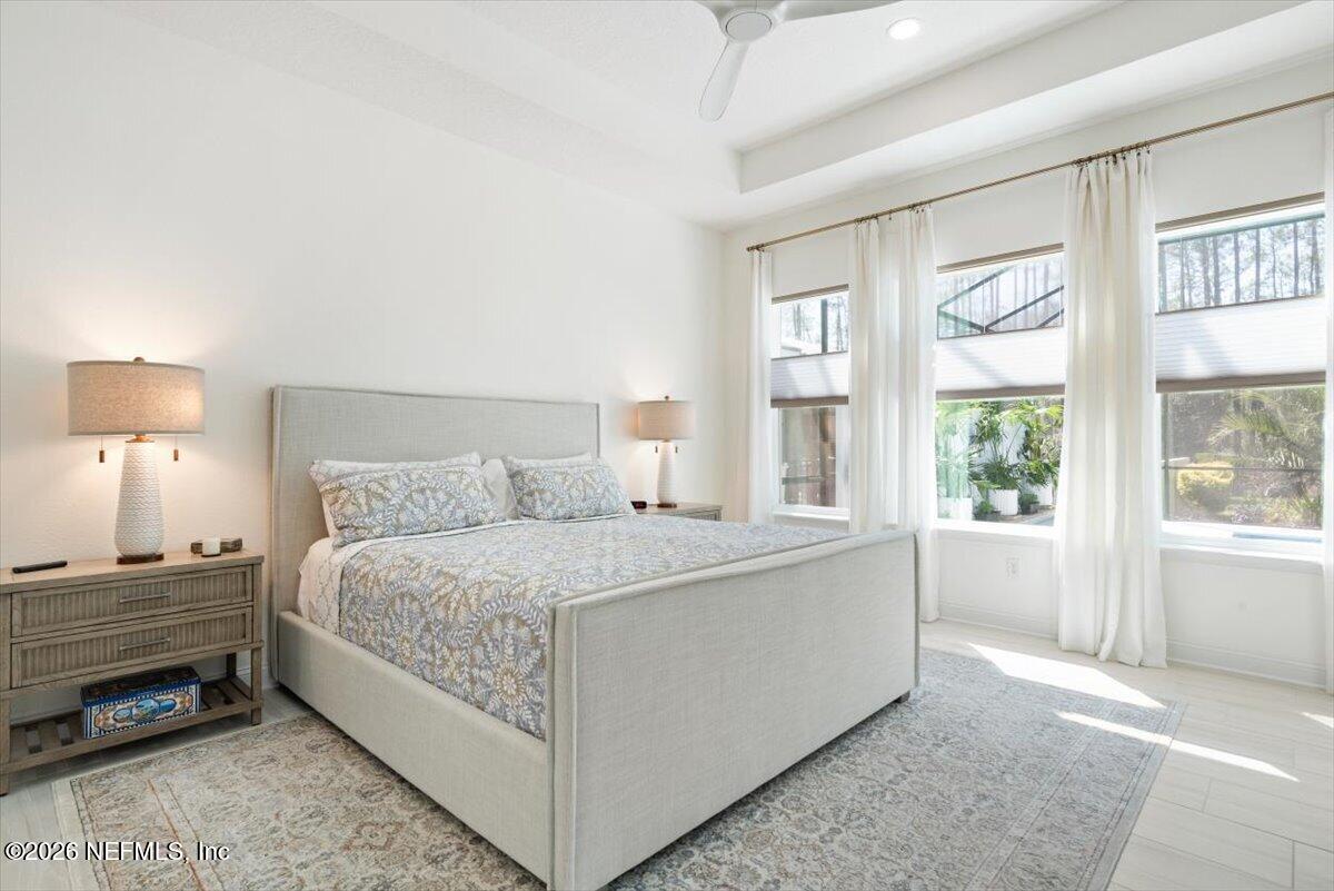 431 PALM CREST Drive