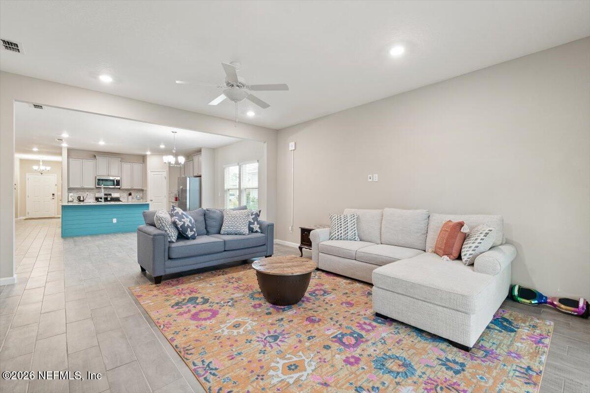 549 BROWN BEAR Run, St. Johns