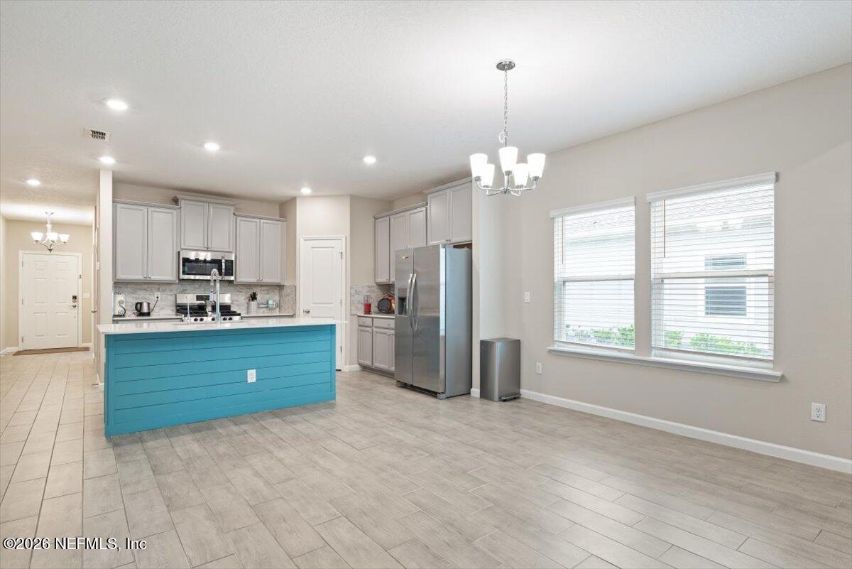 549 BROWN BEAR Run, St. Johns