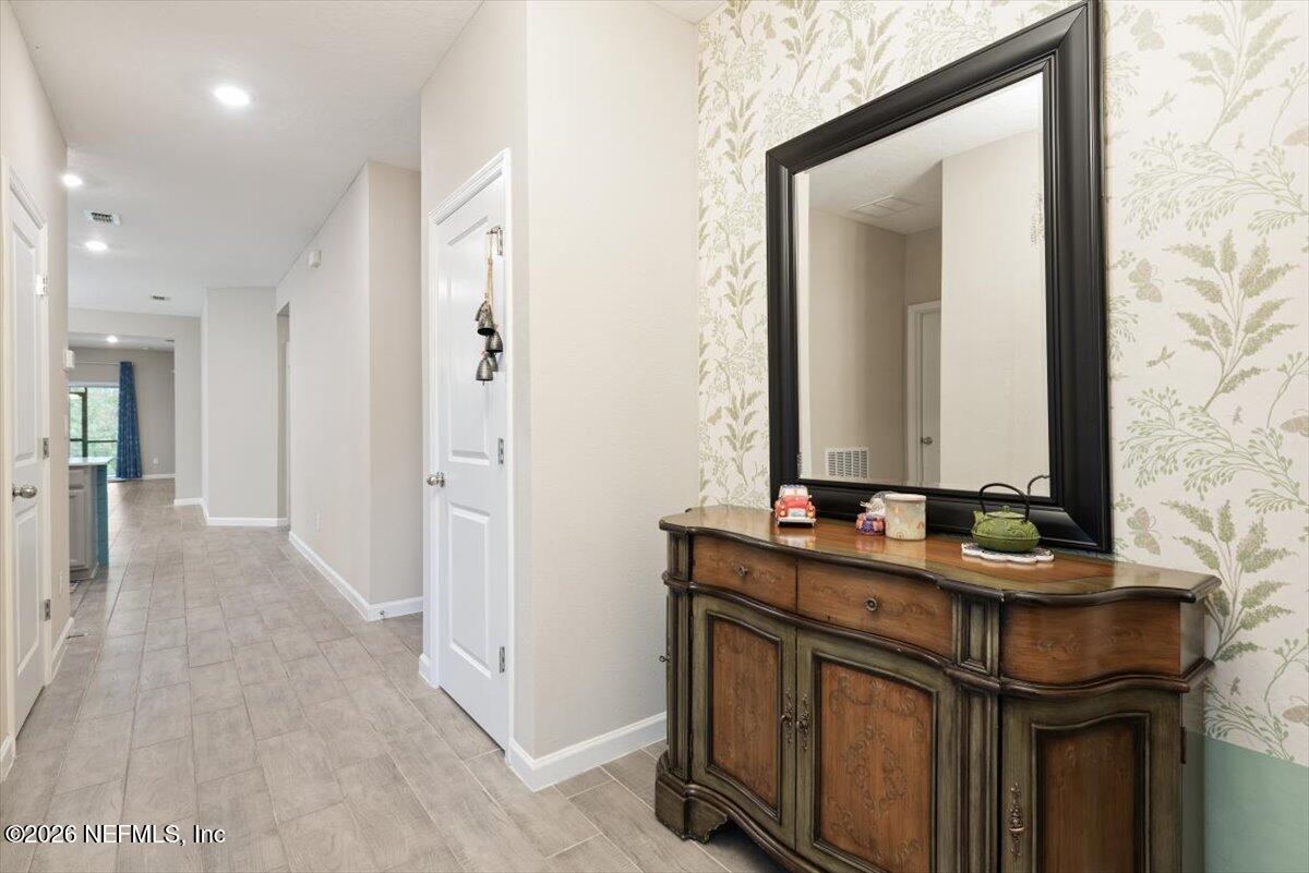 549 BROWN BEAR Run, St. Johns