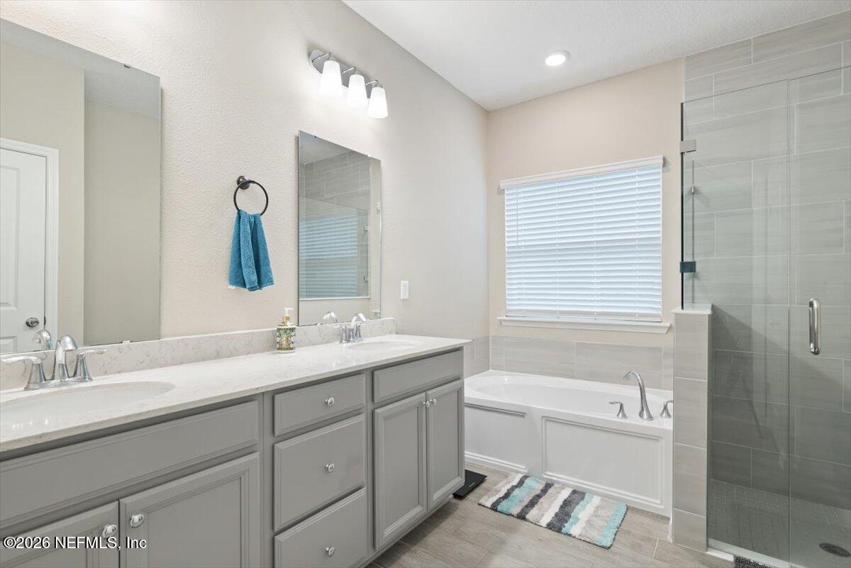 549 BROWN BEAR Run, St. Johns
