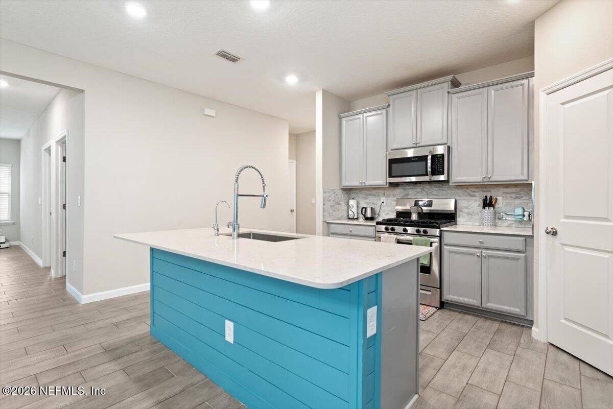 549 BROWN BEAR Run, St. Johns