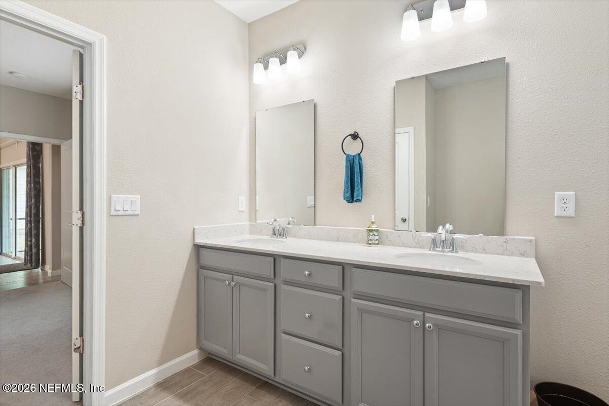 549 BROWN BEAR Run, St. Johns