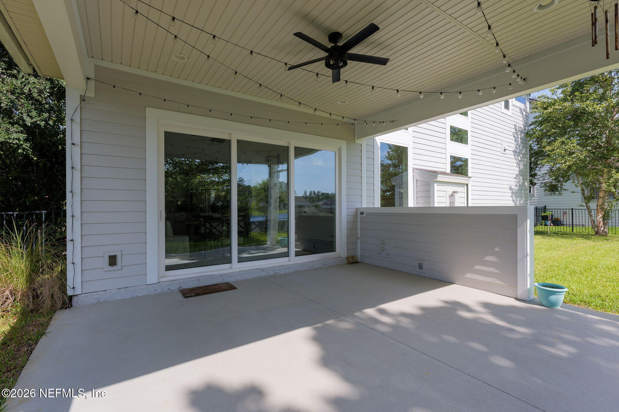592 OUTLOOK Drive
