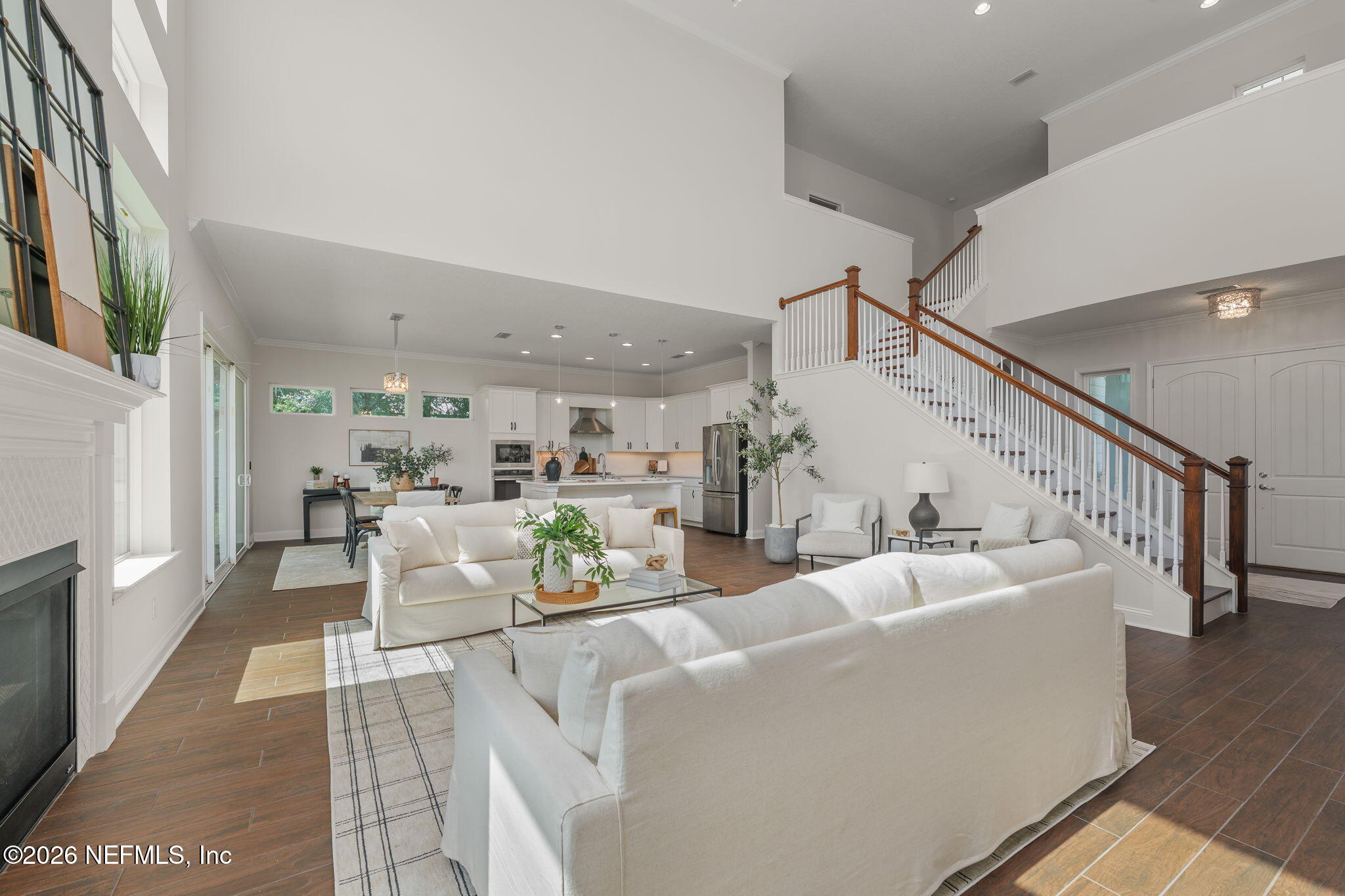 592 OUTLOOK Drive