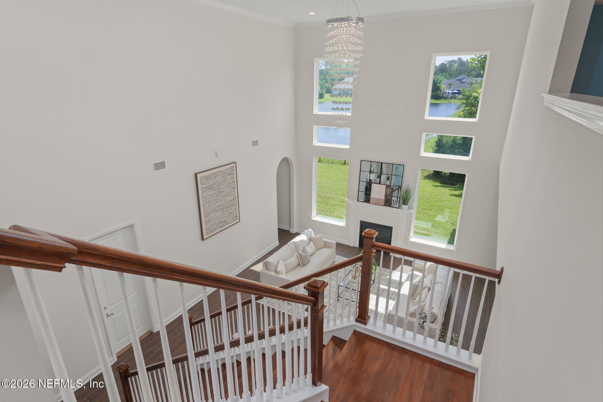 592 OUTLOOK Drive