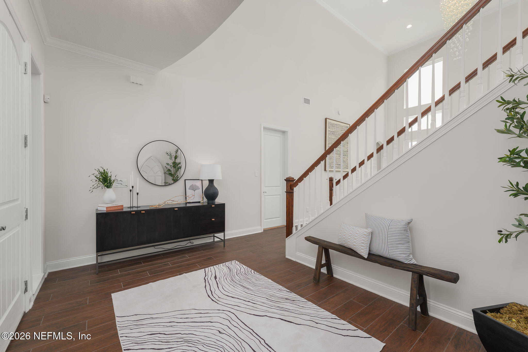 592 OUTLOOK Drive