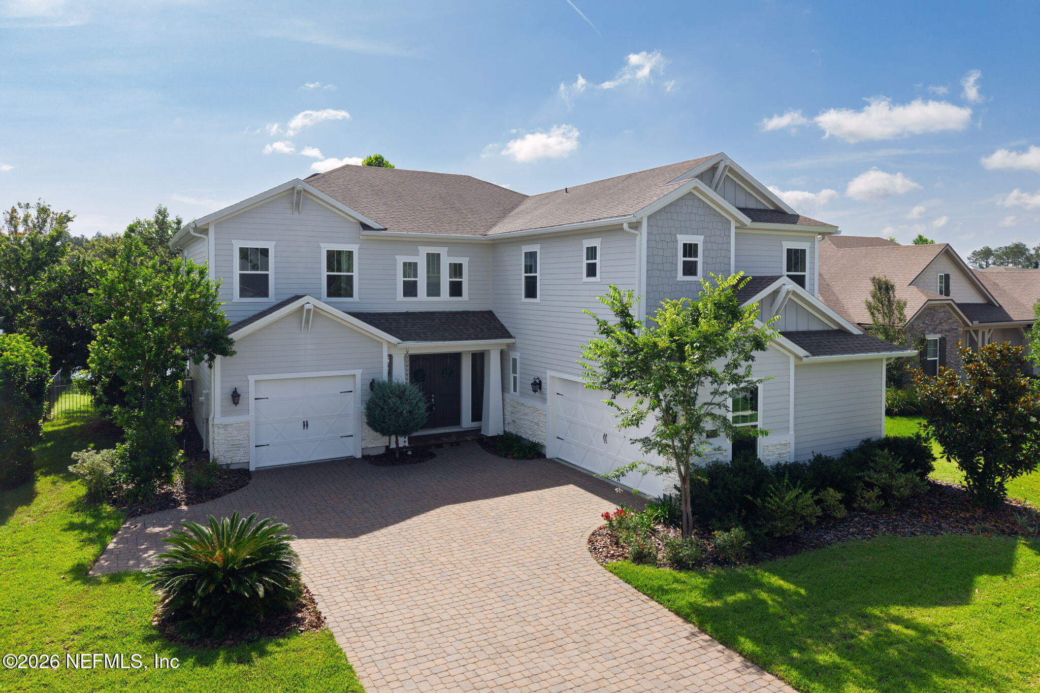 592 OUTLOOK Drive