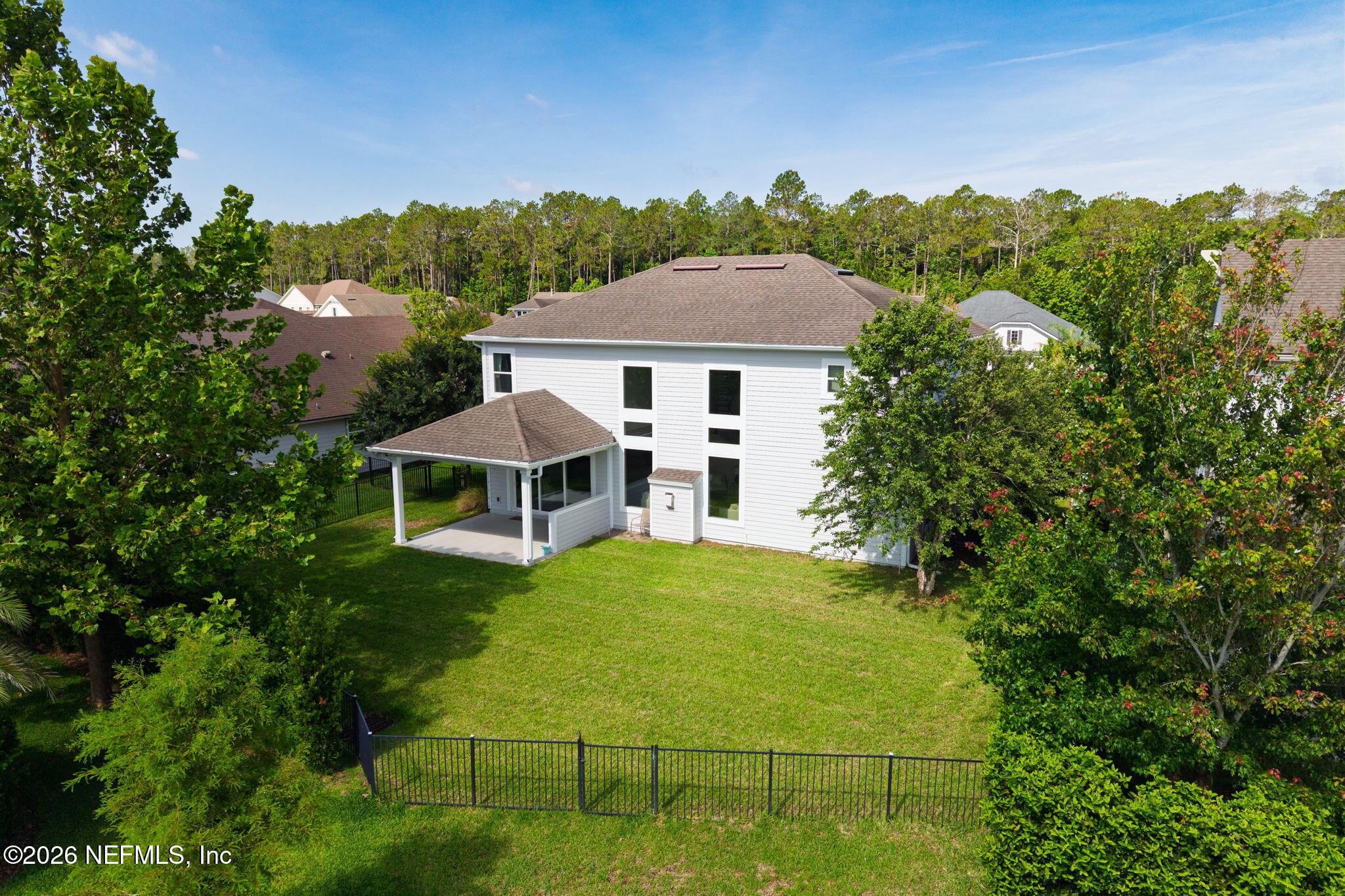 592 OUTLOOK Drive