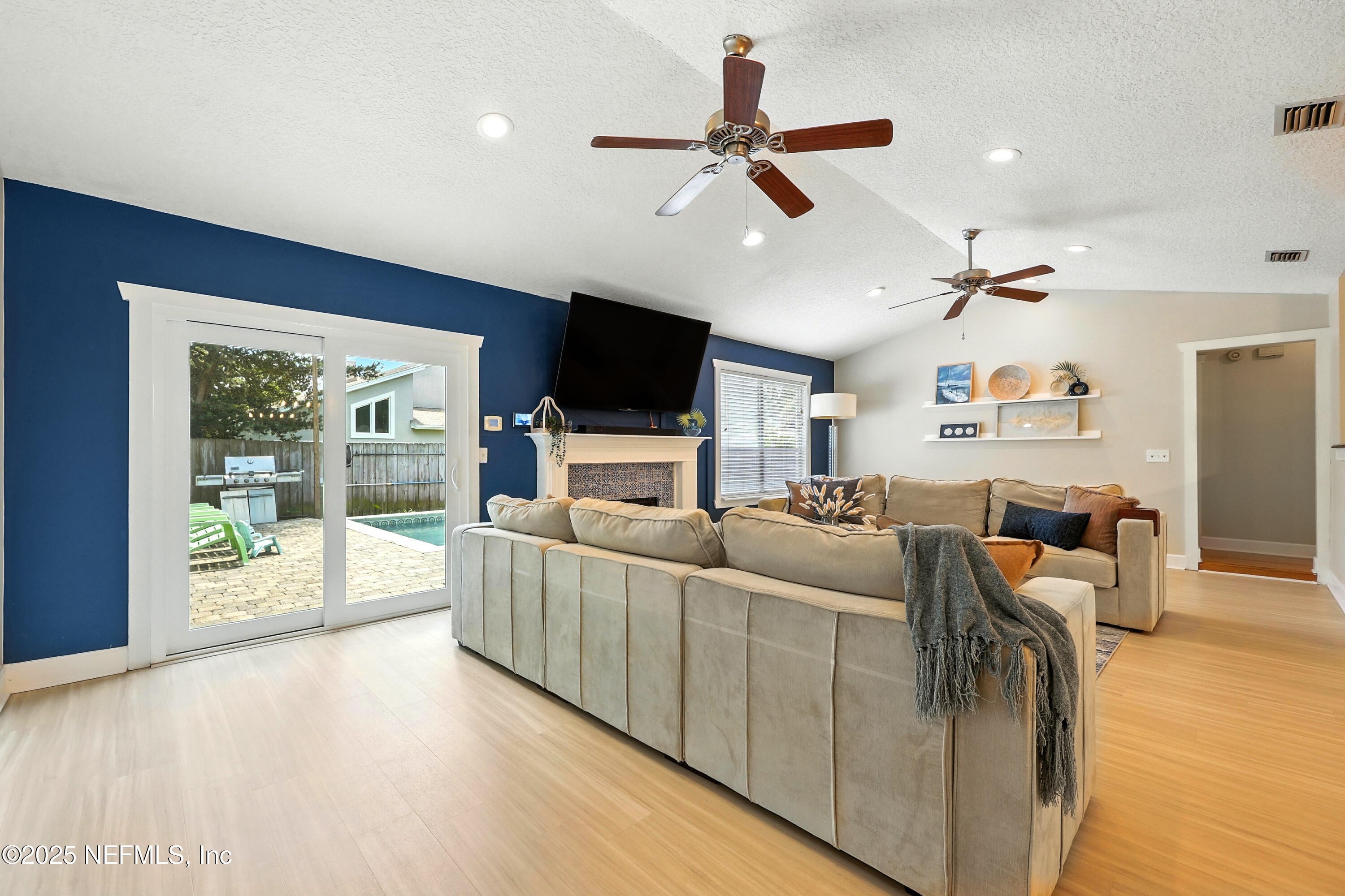 10 QUAIL Lane
