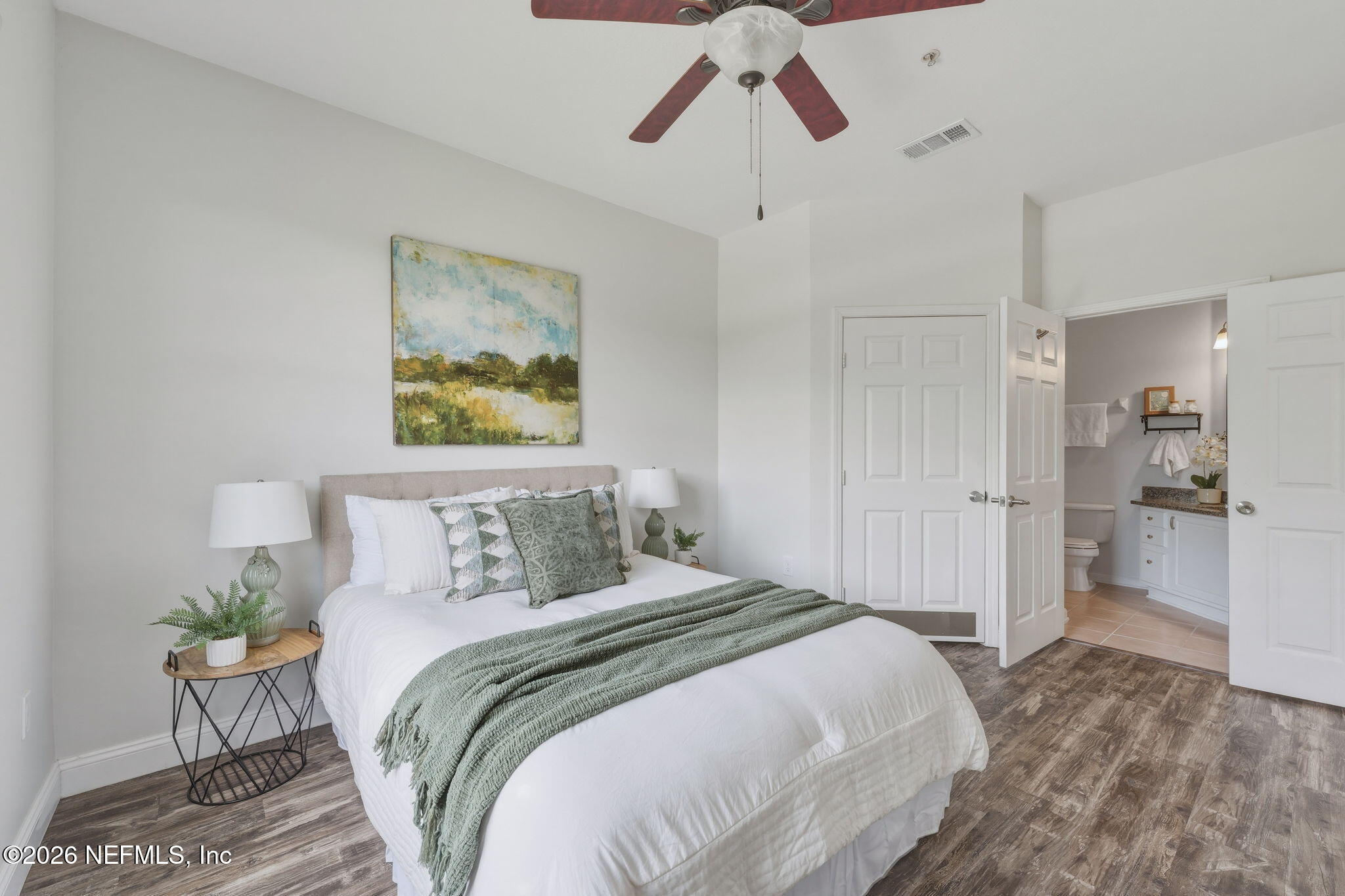 7990 BAYMEADOWS Road 812