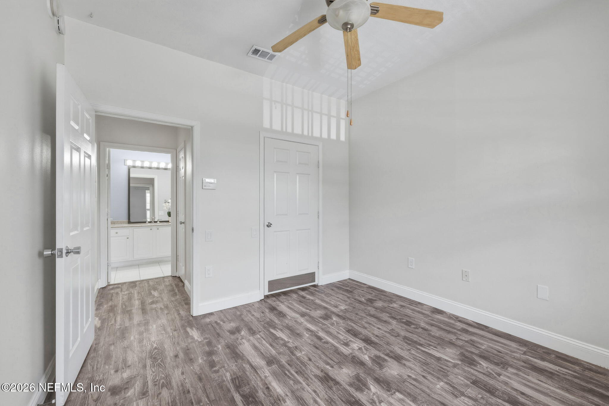 7990 BAYMEADOWS Road 812