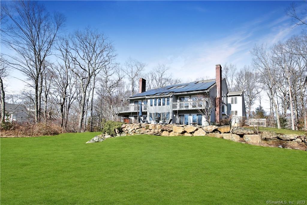 40 Laurel Lake East