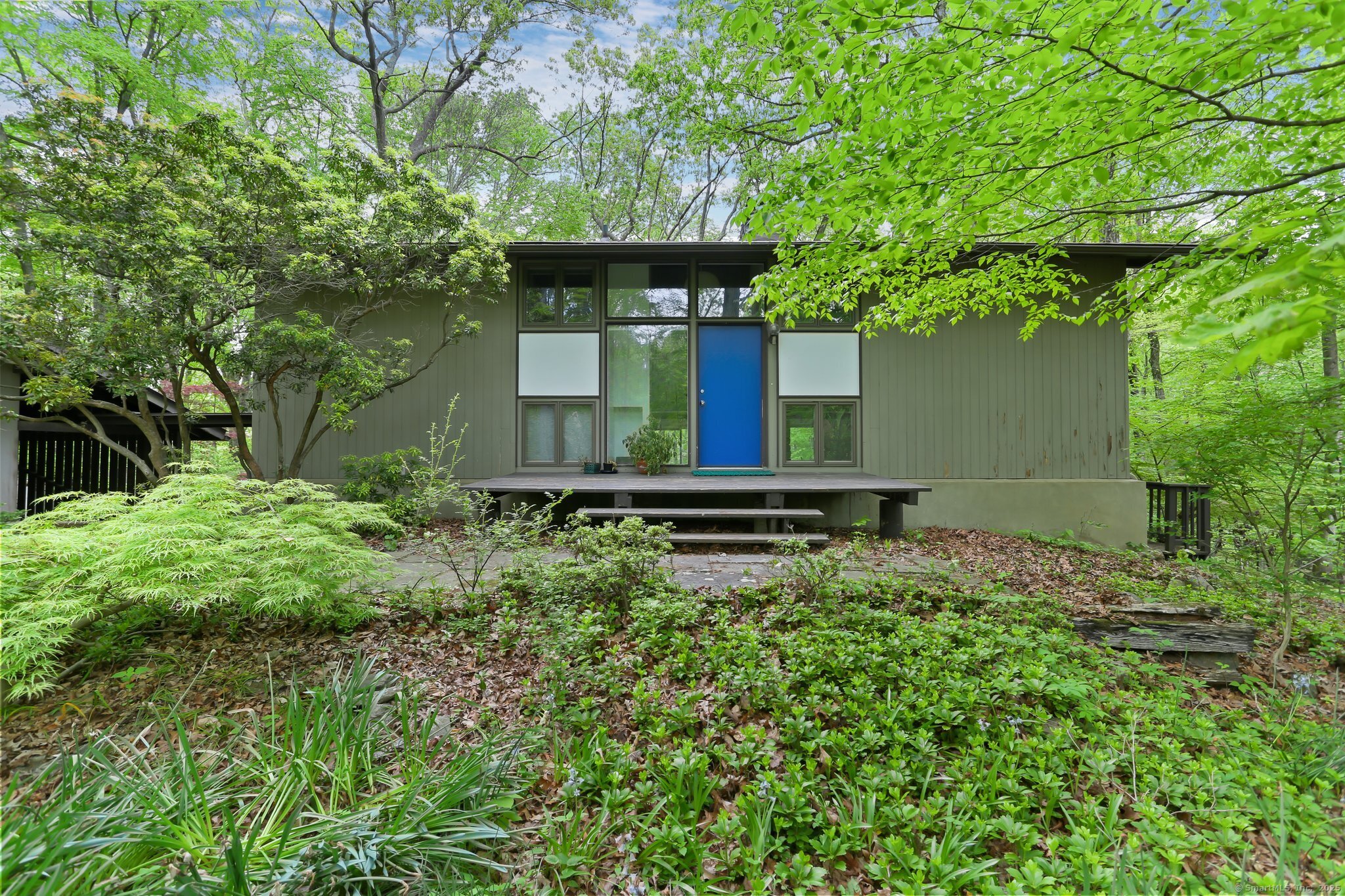 27 Hackberry Hill Road