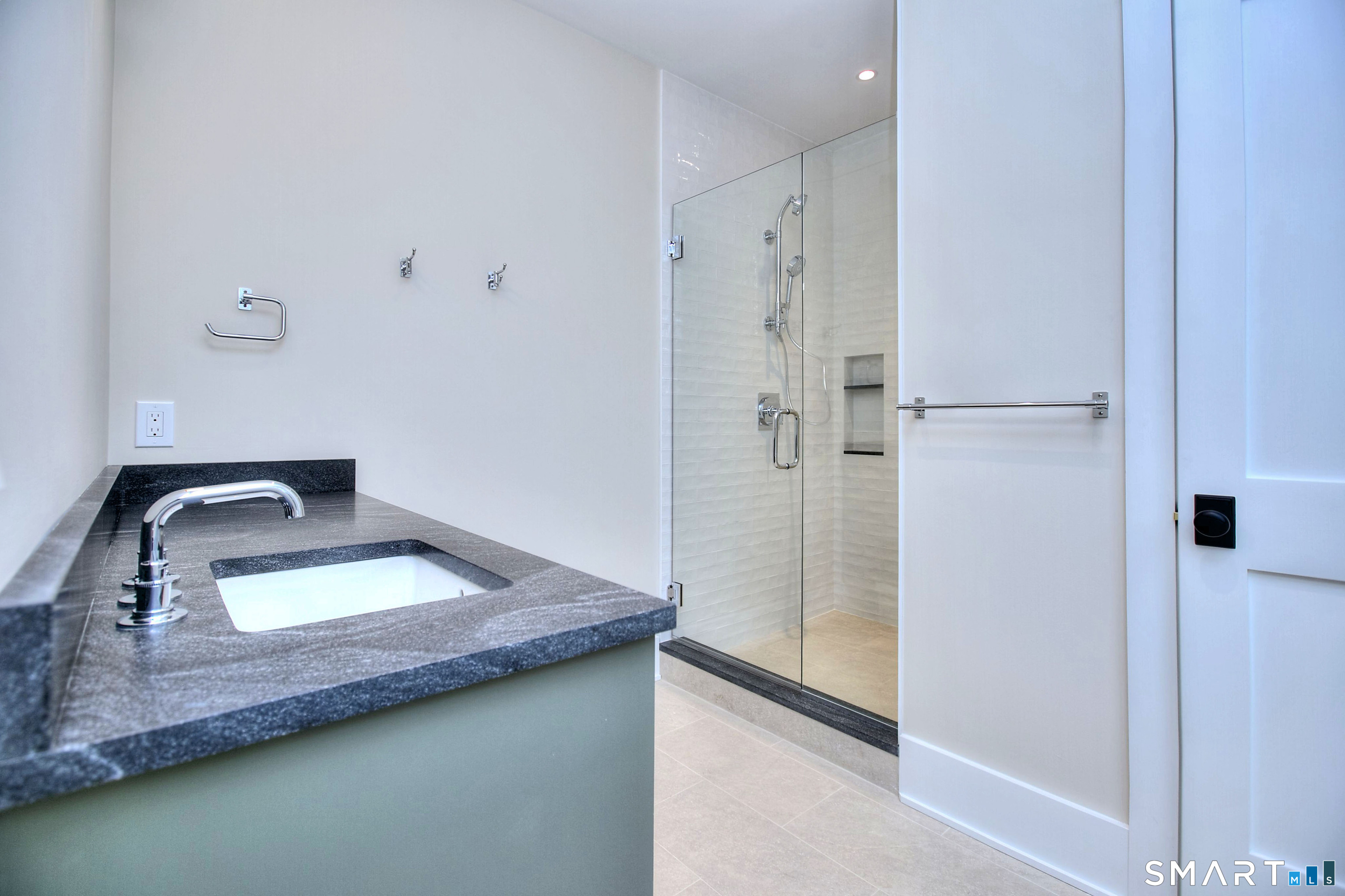 32 Kettle Creek Road