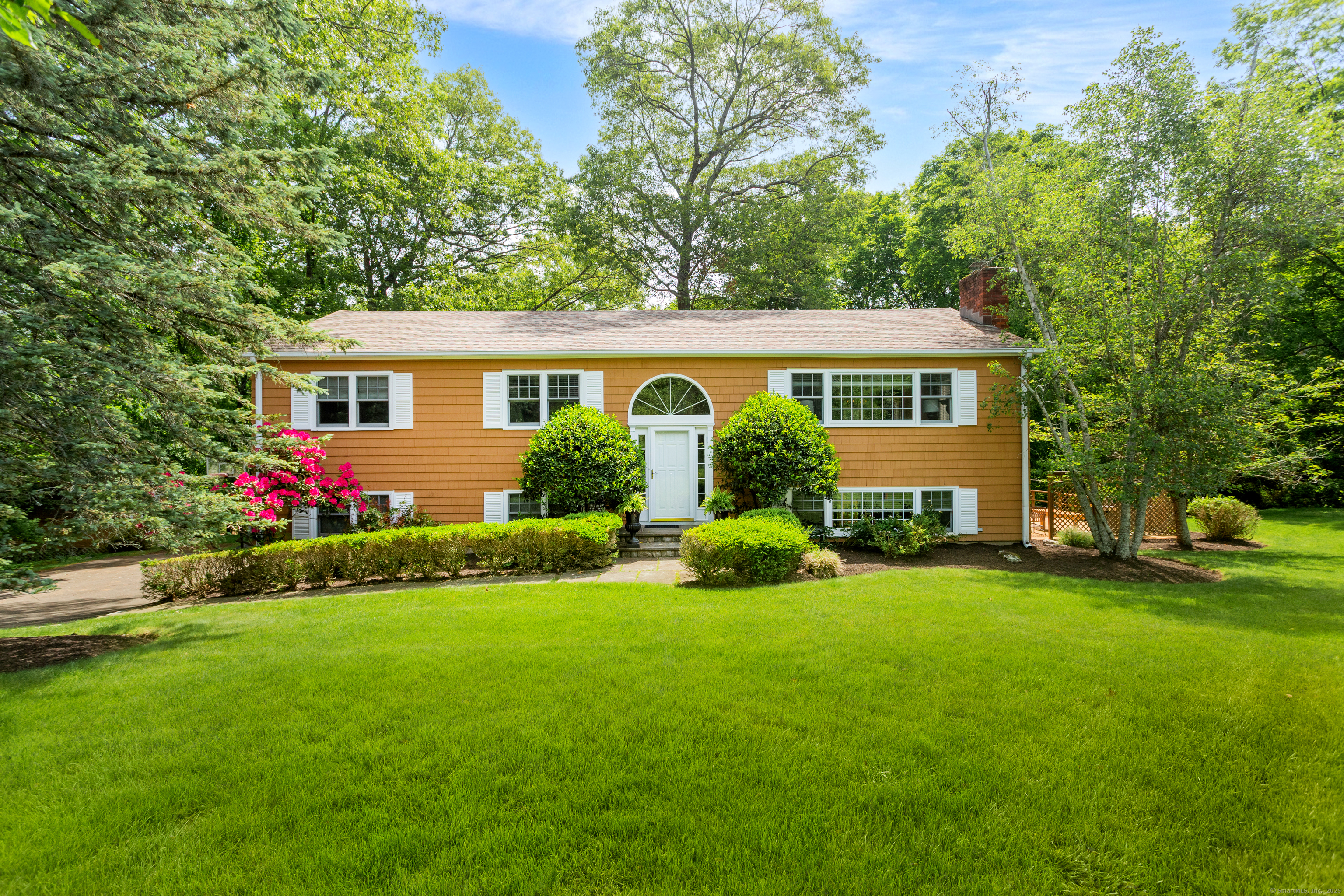 21 Forest Road