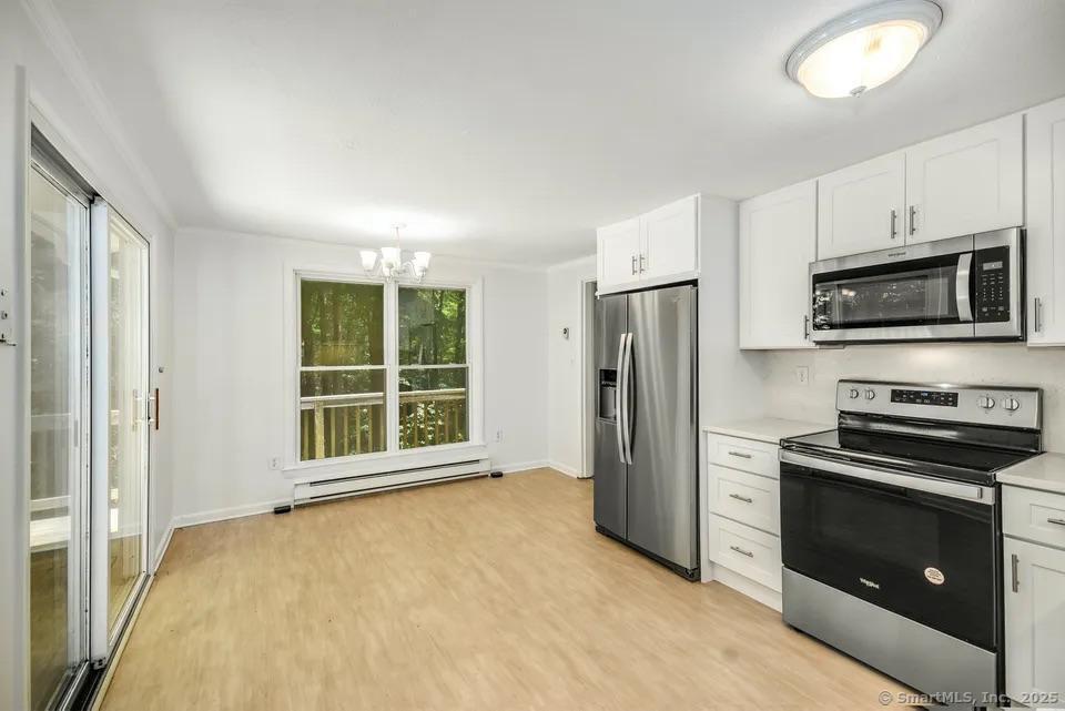 515 Newtown Turnpike