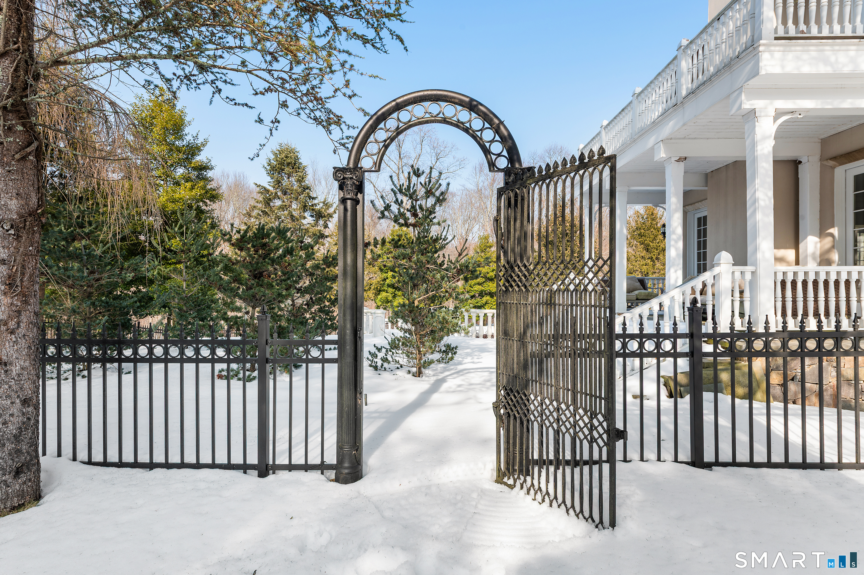 4 Cowdray Park Drive