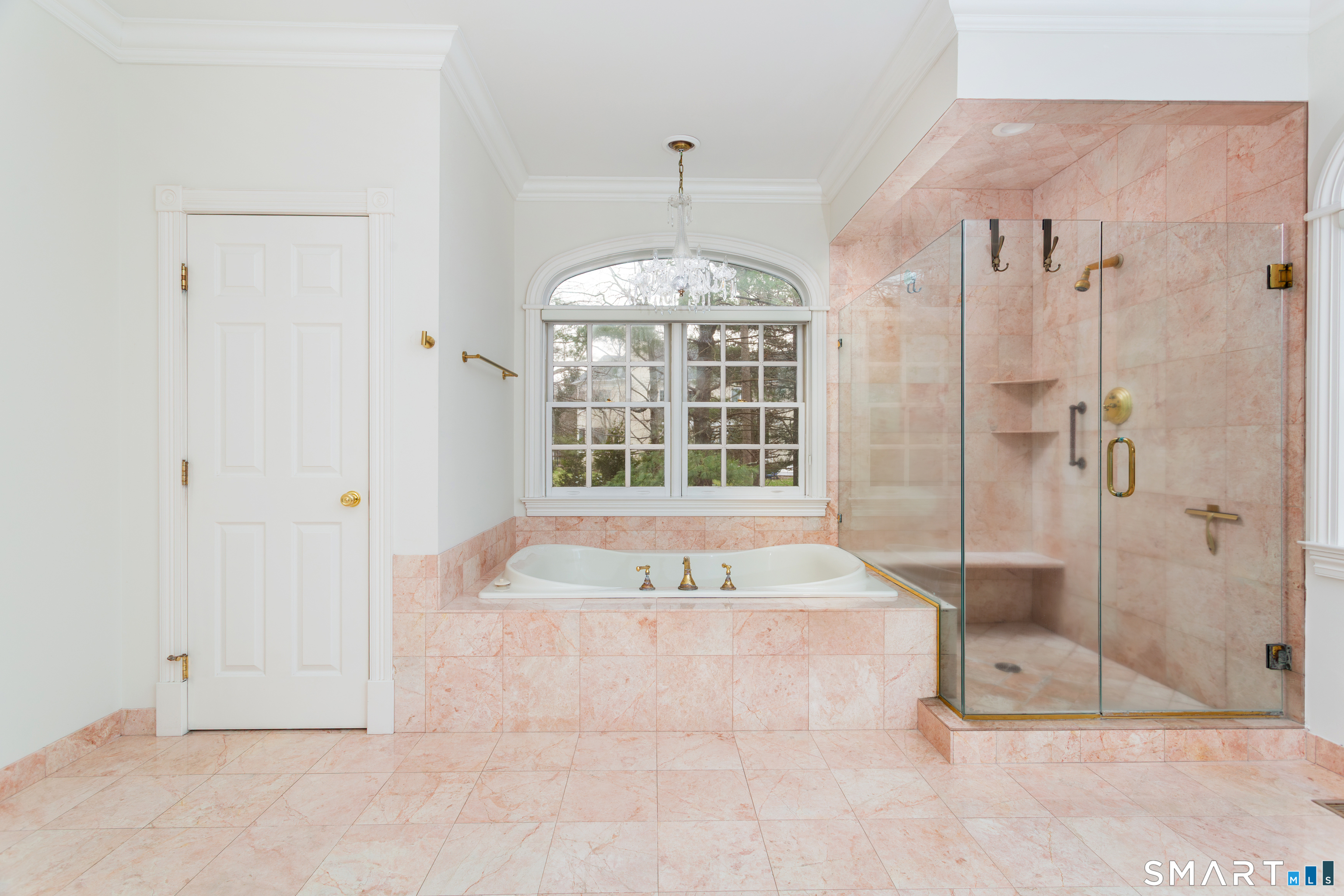 41 Singing Oaks Drive