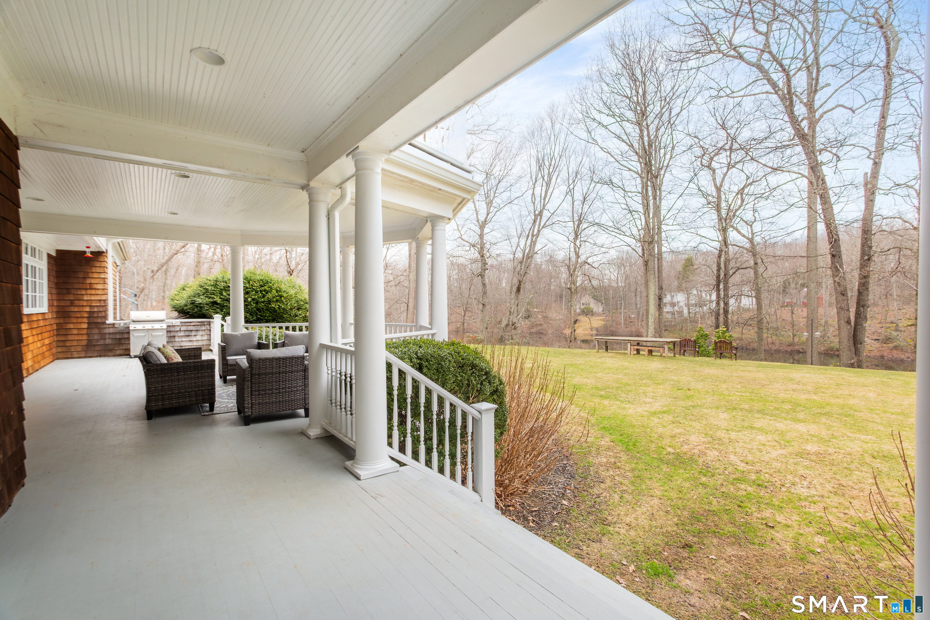 41 Singing Oaks Drive