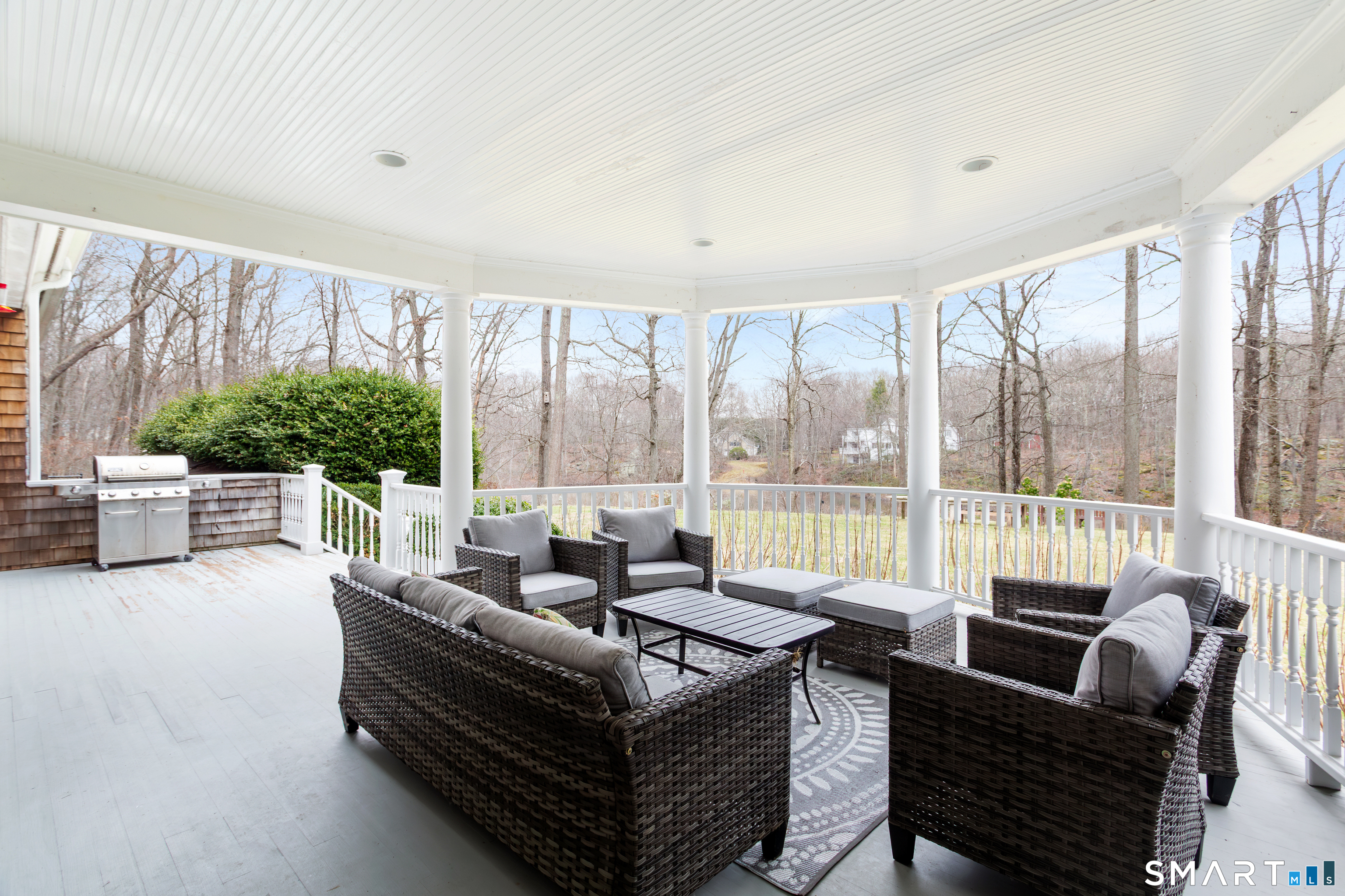 41 Singing Oaks Drive