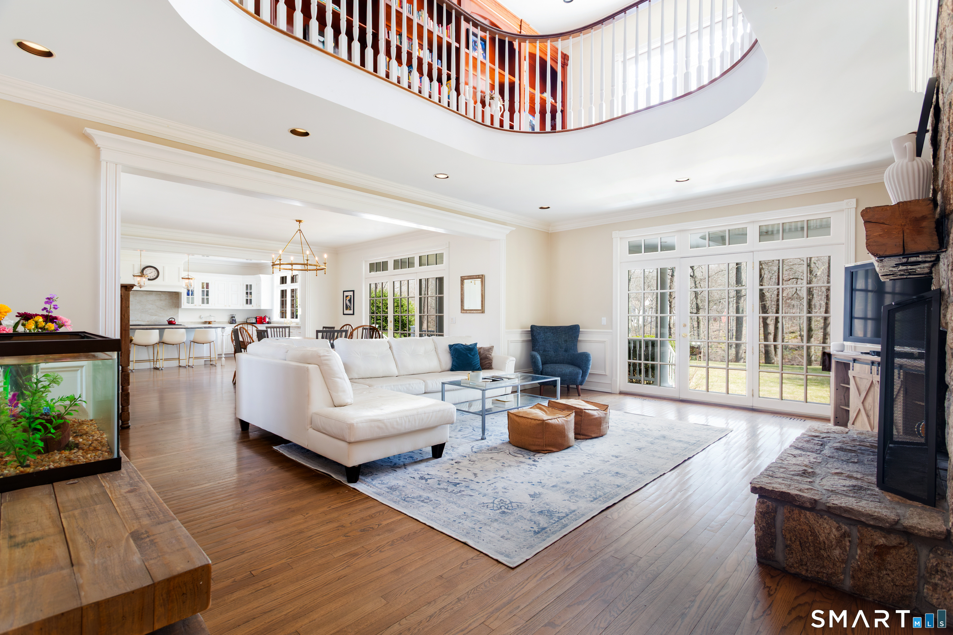 41 Singing Oaks Drive