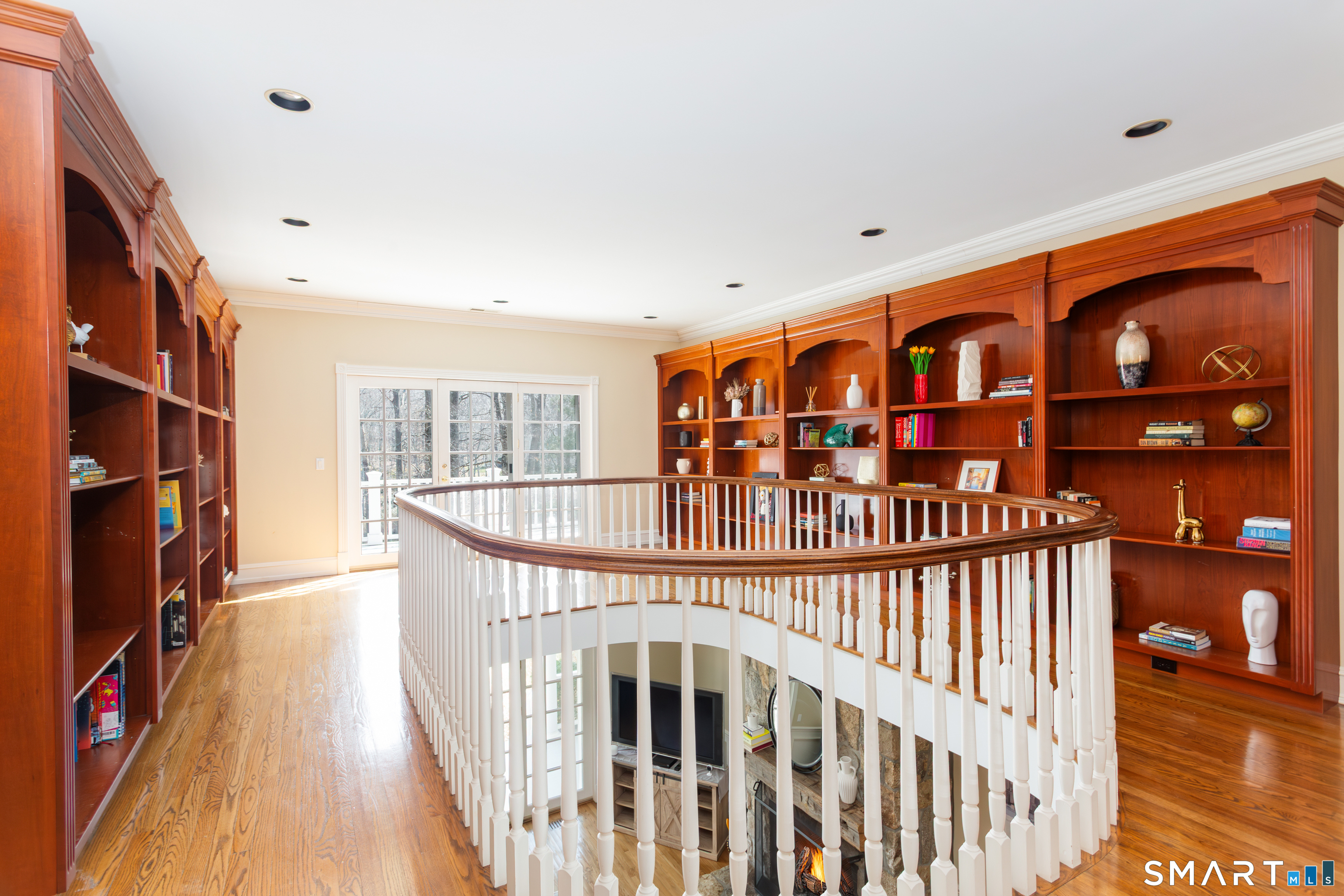 41 Singing Oaks Drive