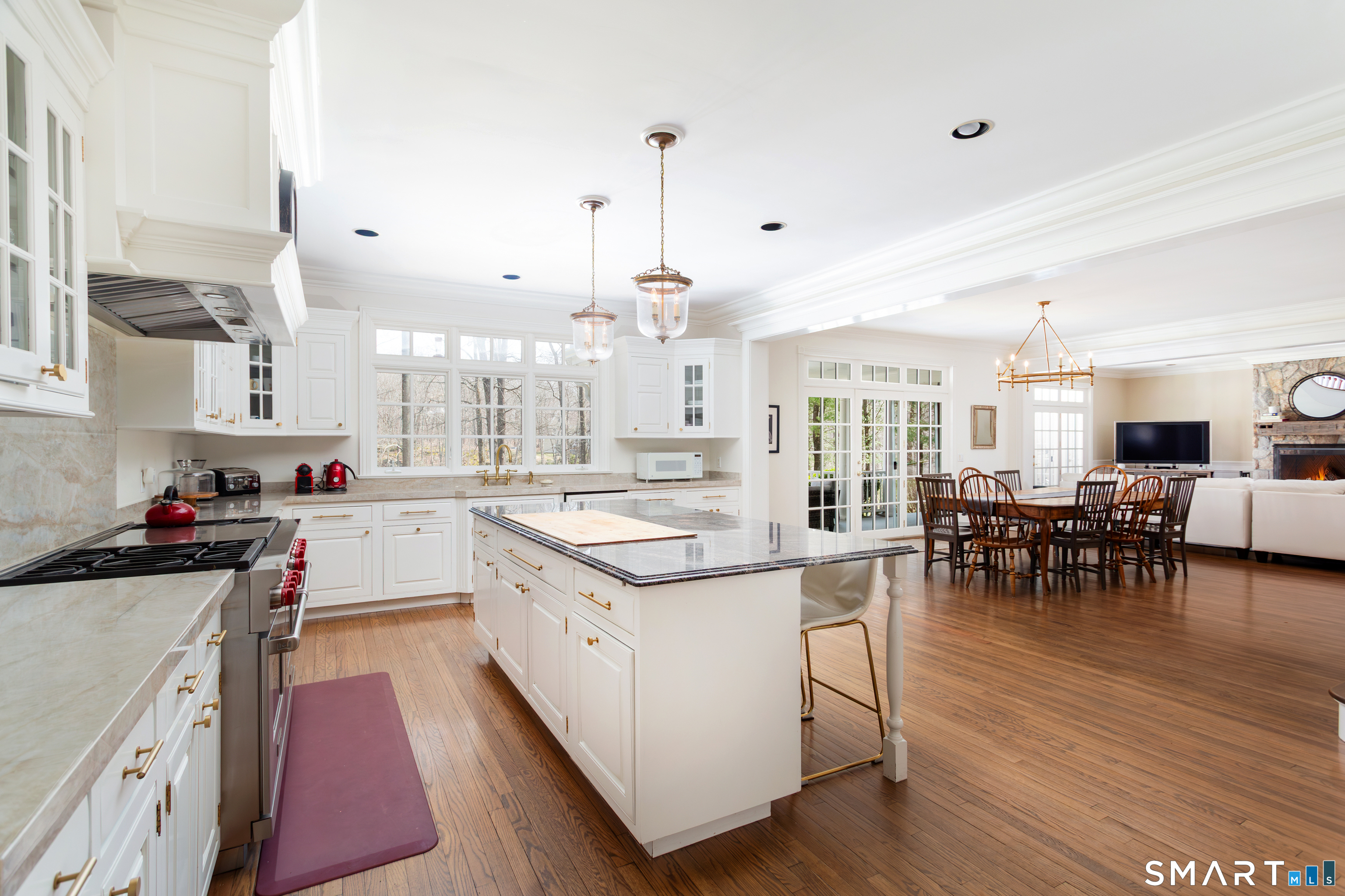 41 Singing Oaks Drive