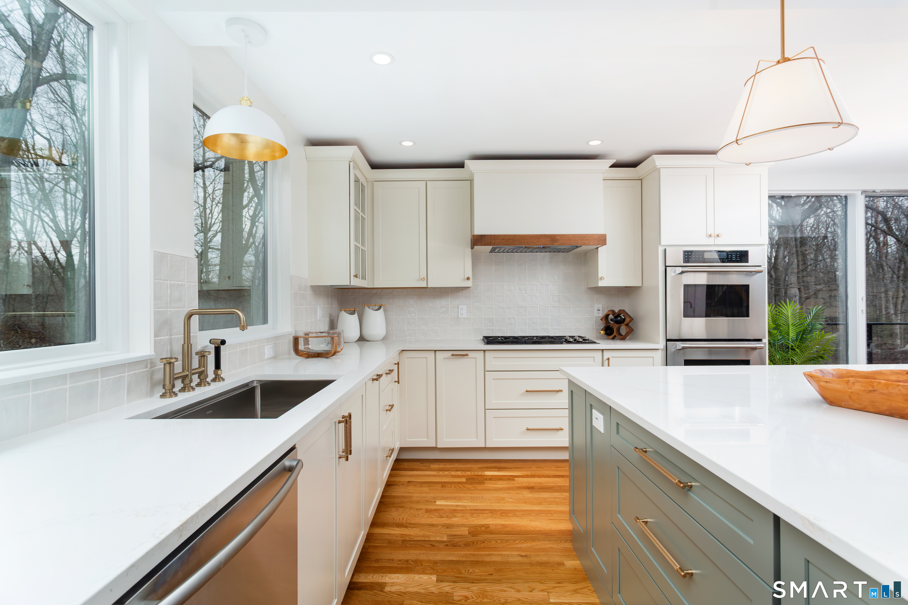 27 Hackberry Hill Road