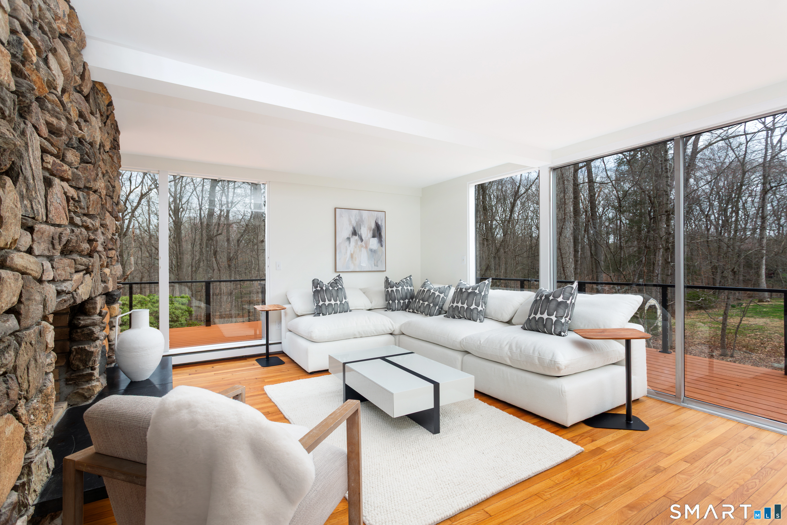 27 Hackberry Hill Road