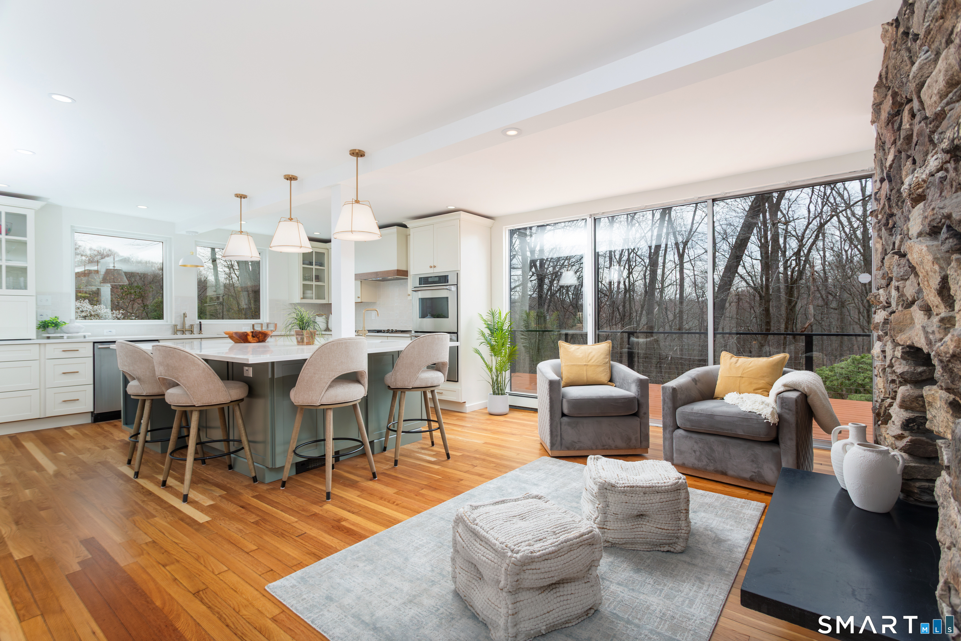 27 Hackberry Hill Road