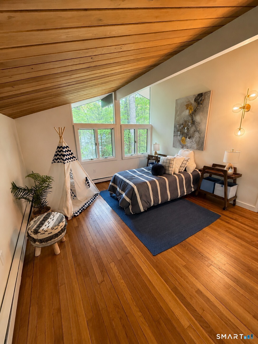 27 Hackberry Hill Road