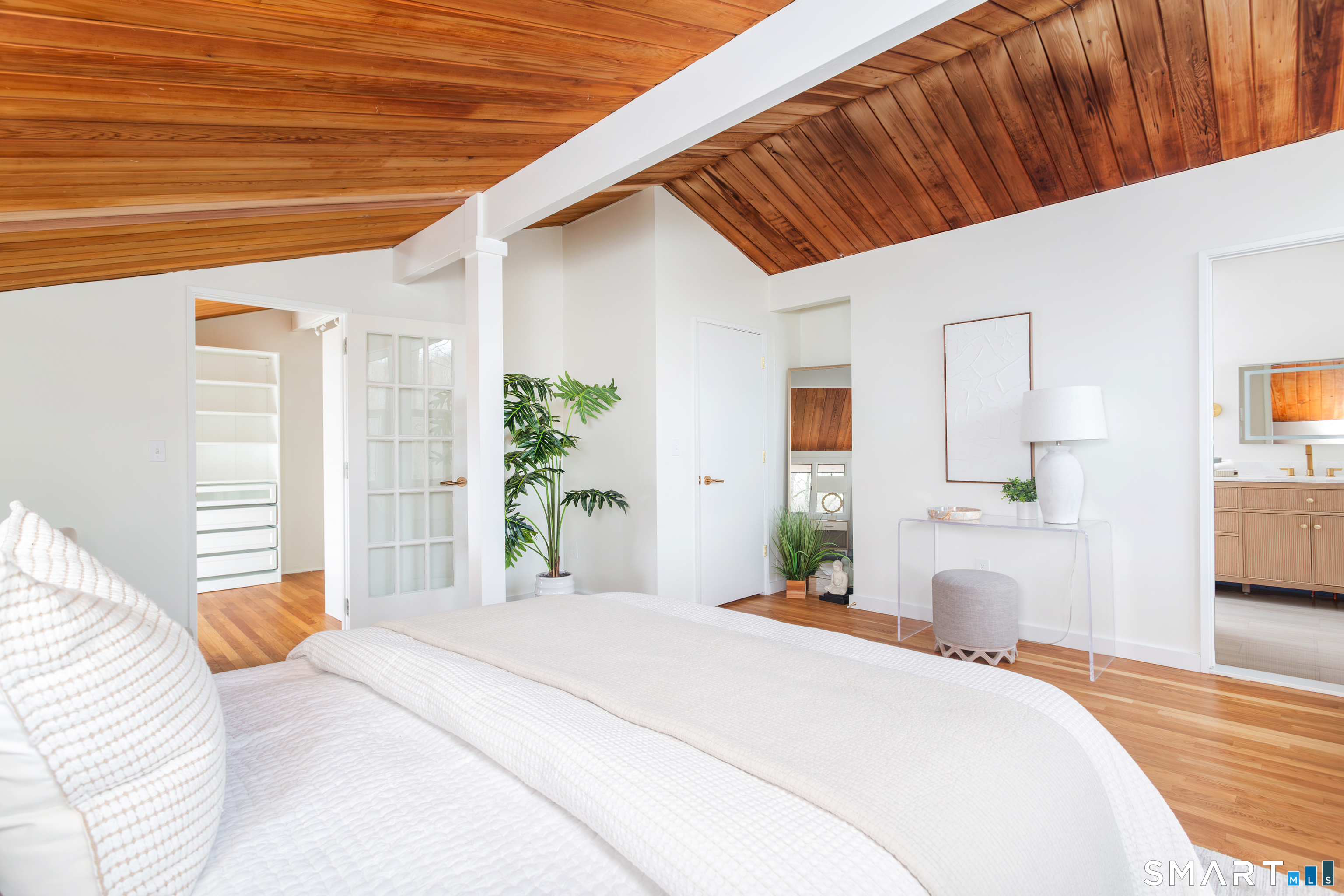 27 Hackberry Hill Road