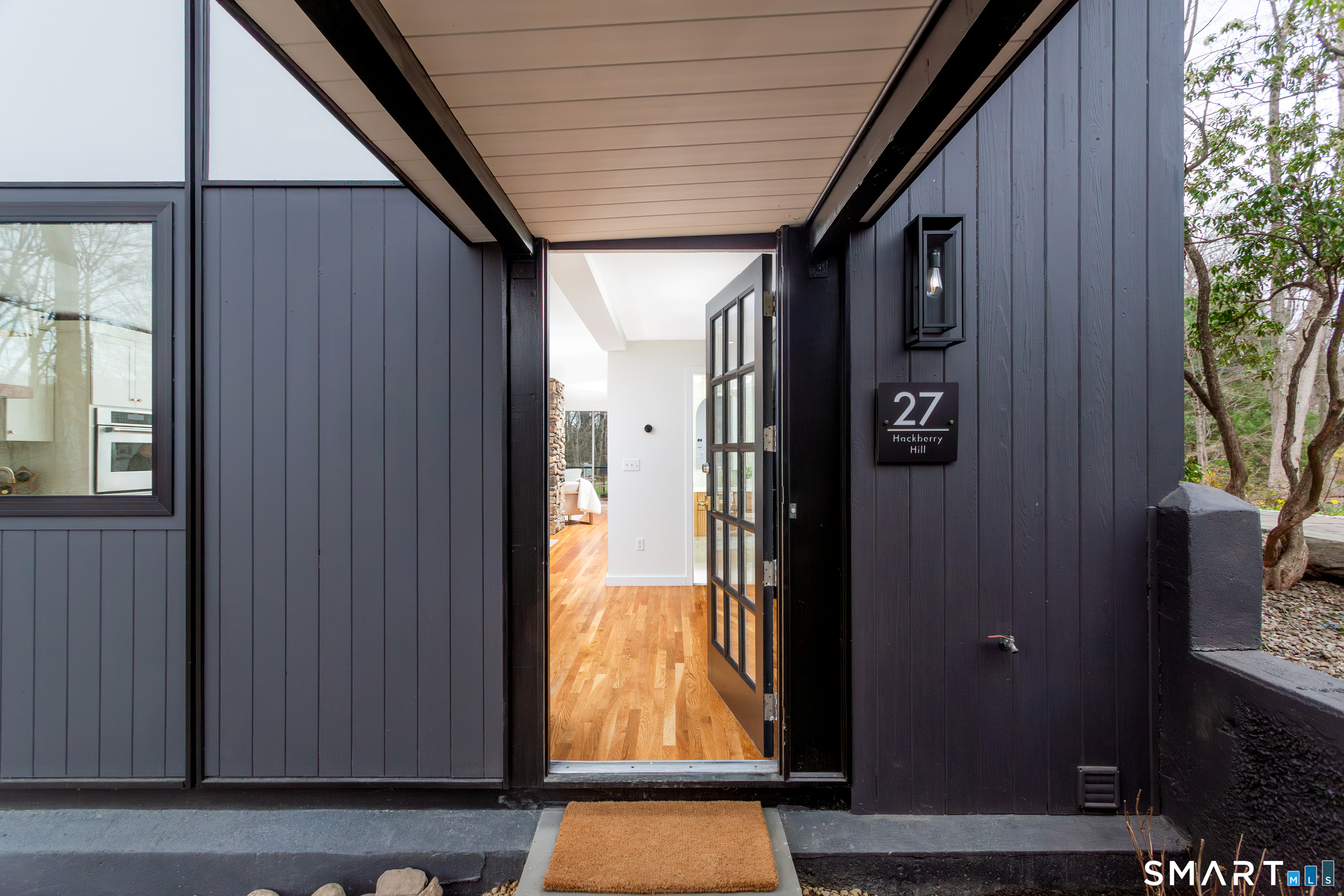 27 Hackberry Hill Road