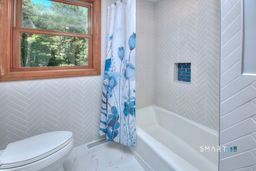 25 Sunset Drive
