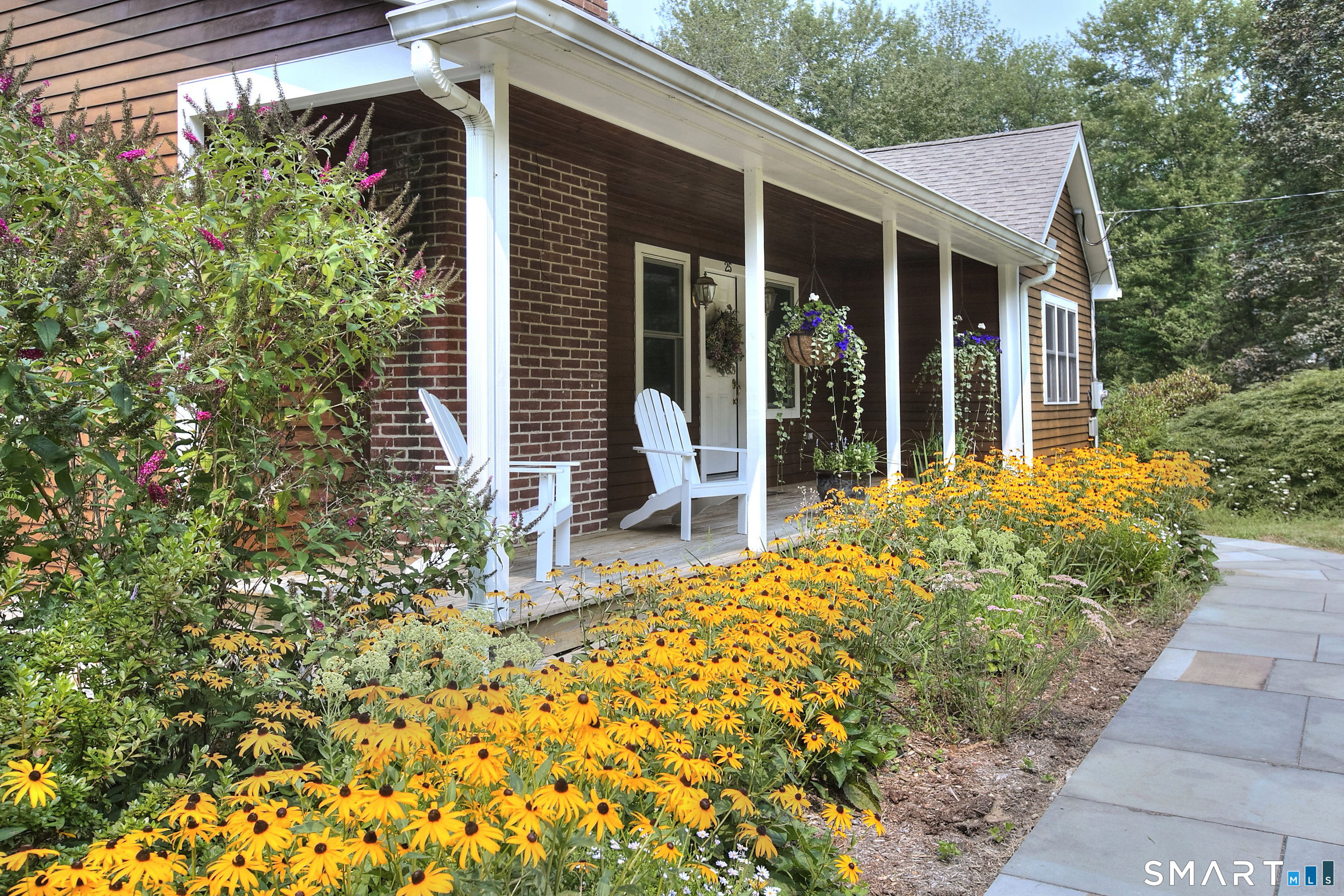 25 Sunset Drive