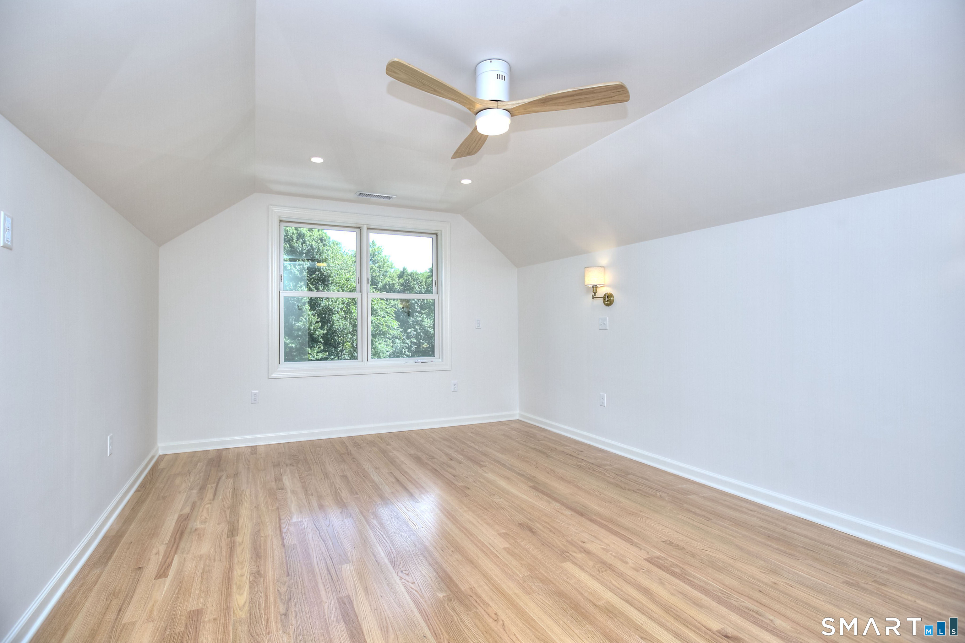 25 Sunset Drive