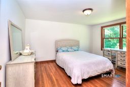 25 Sunset Drive