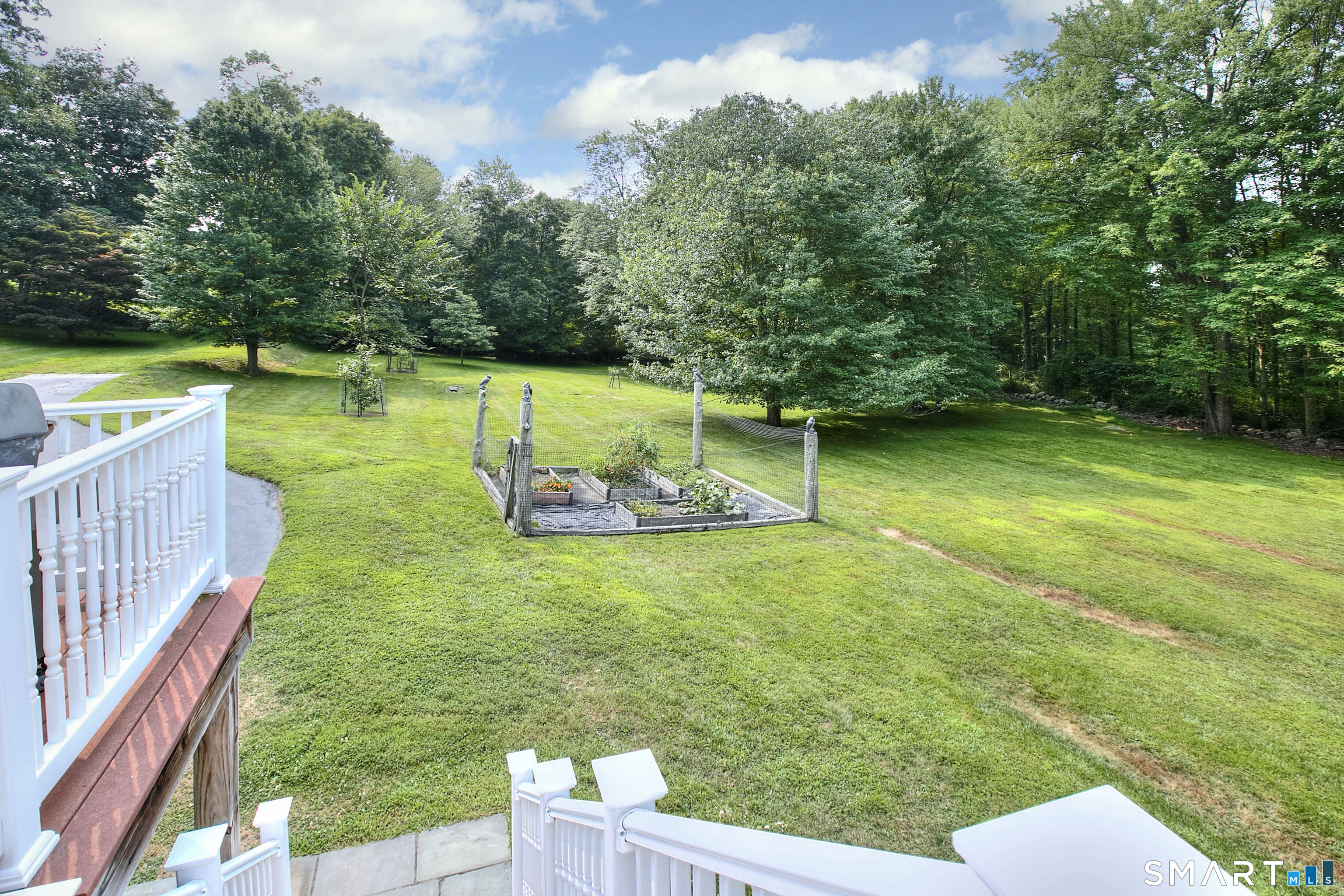 25 Sunset Drive