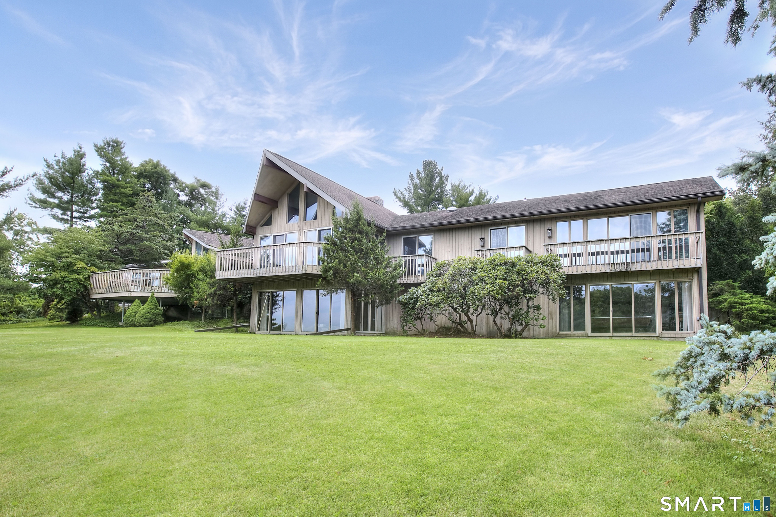 4 Aspetuck Hill Lane