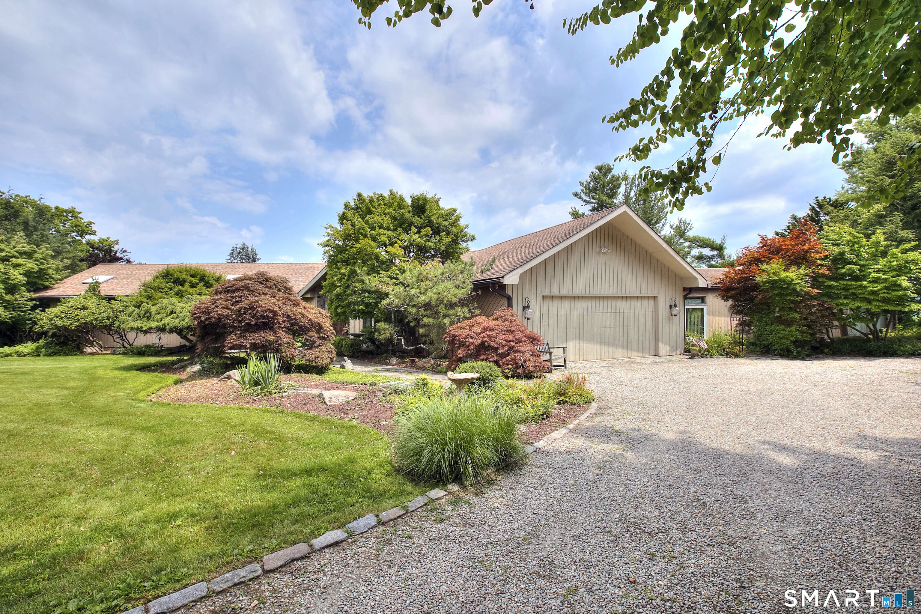 4 Aspetuck Hill Lane