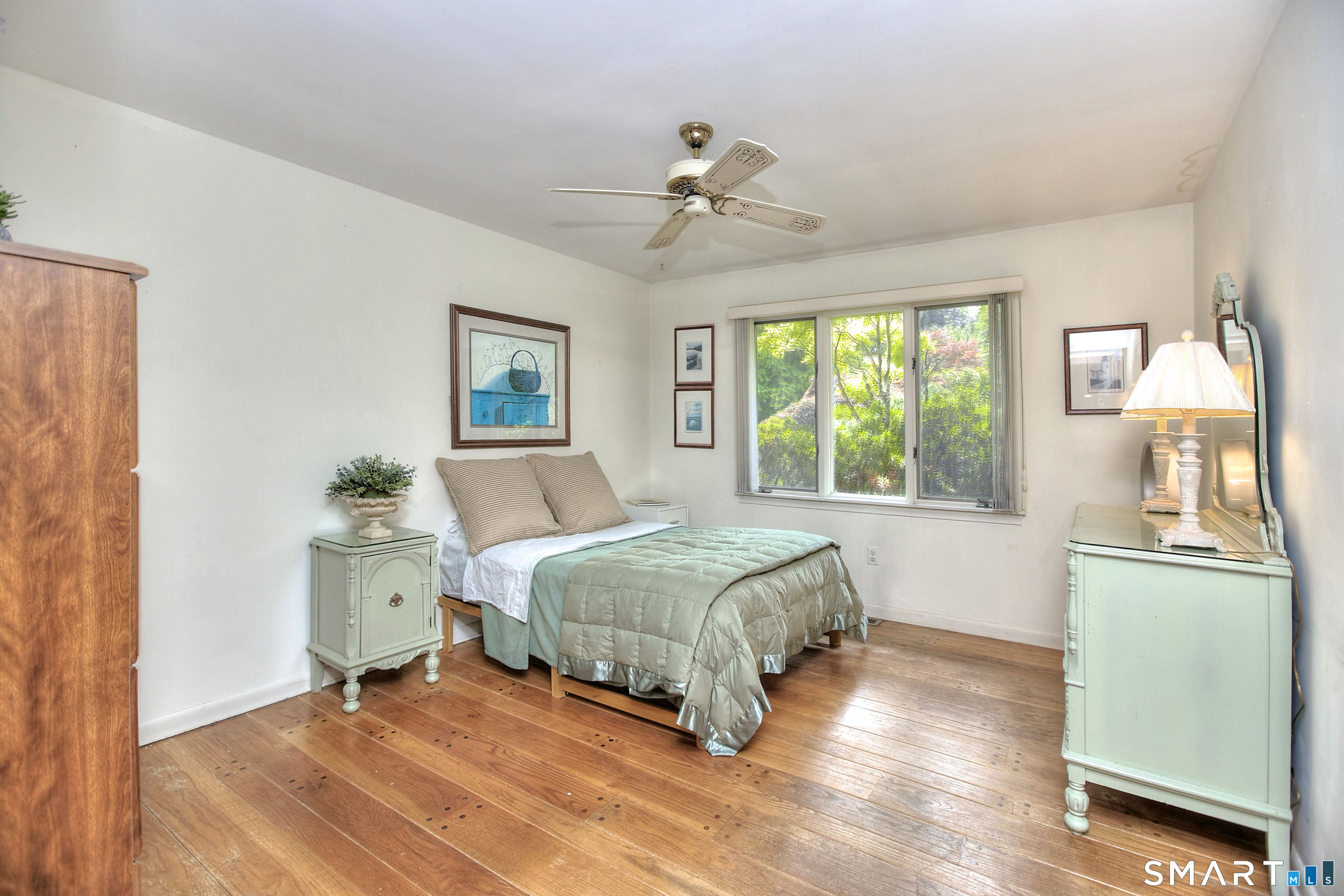 4 Aspetuck Hill Lane
