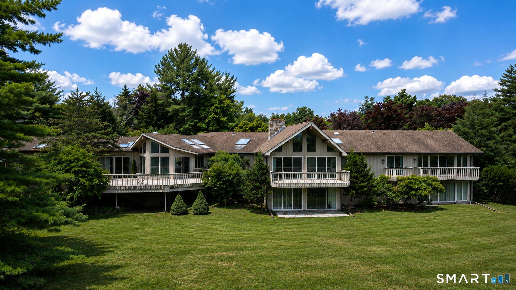 4 Aspetuck Hill Lane