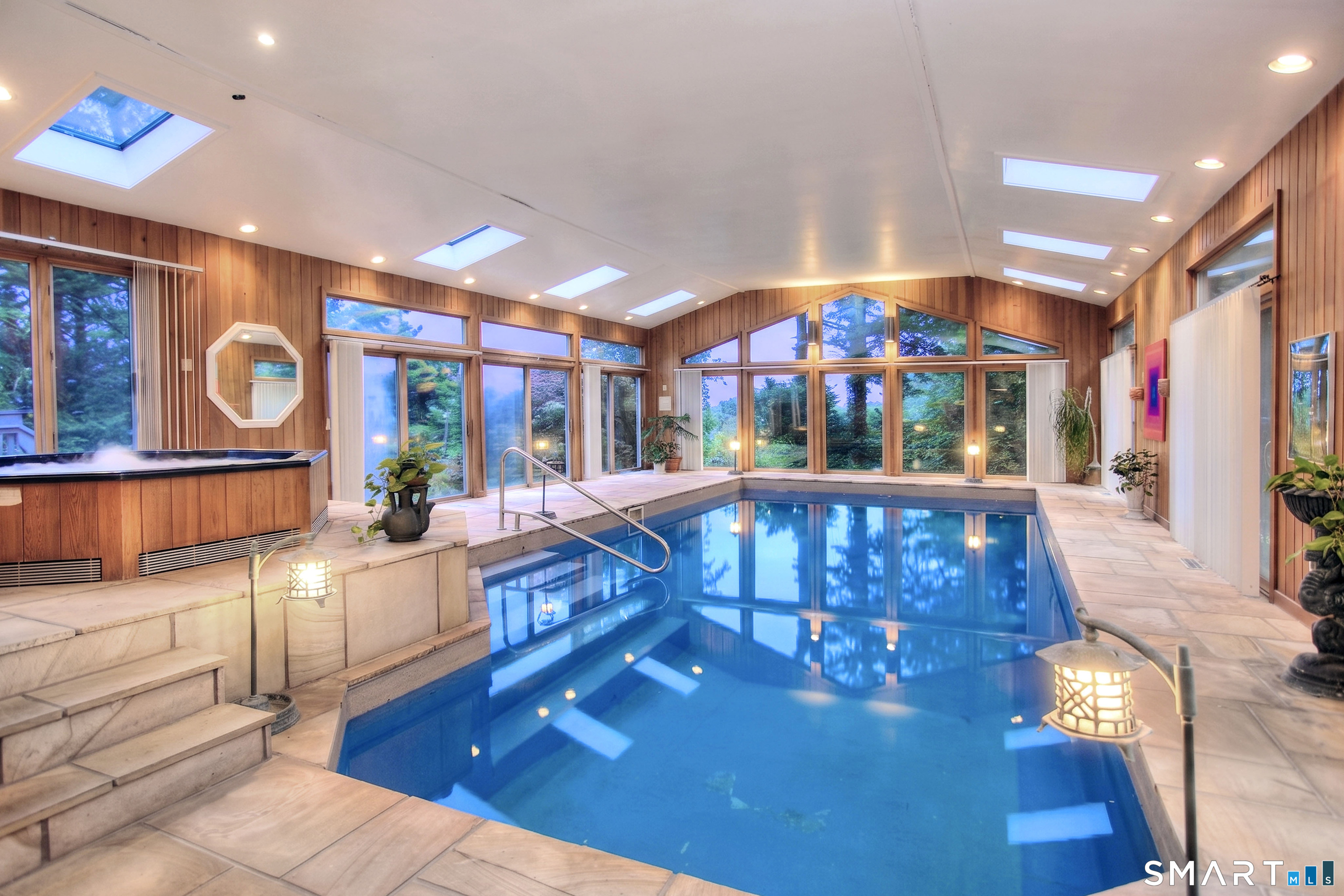 4 Aspetuck Hill Lane