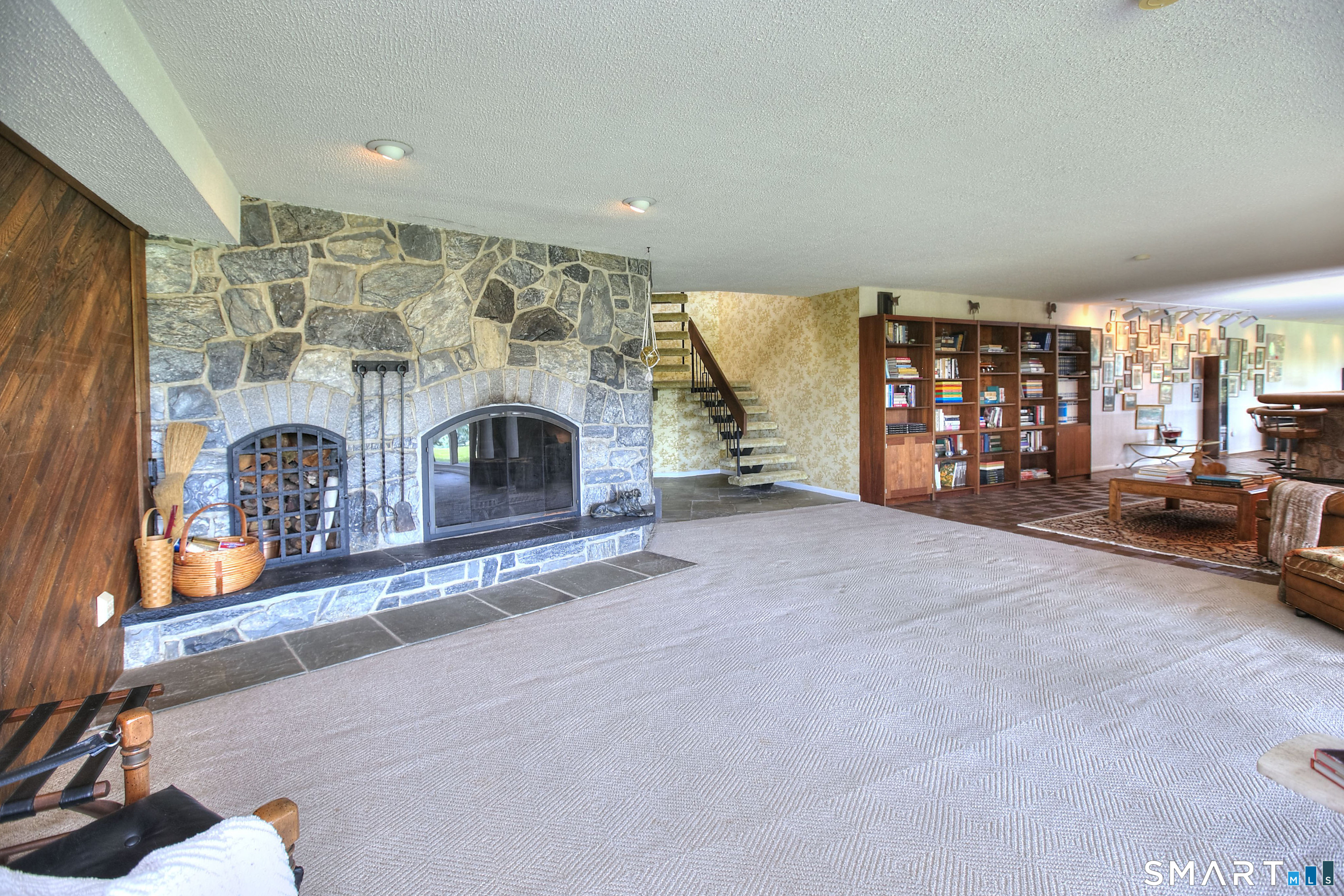 4 Aspetuck Hill Lane