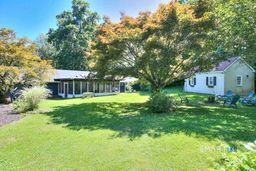 48 Mountain Road