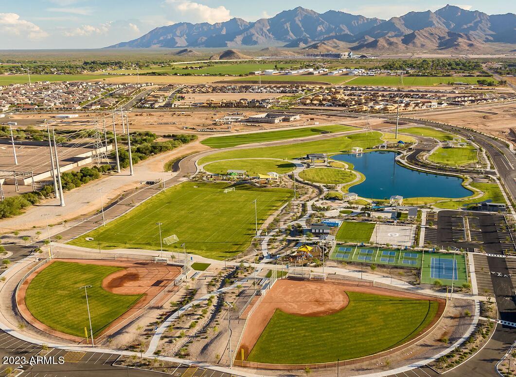 12714 W PARKWAY Lane